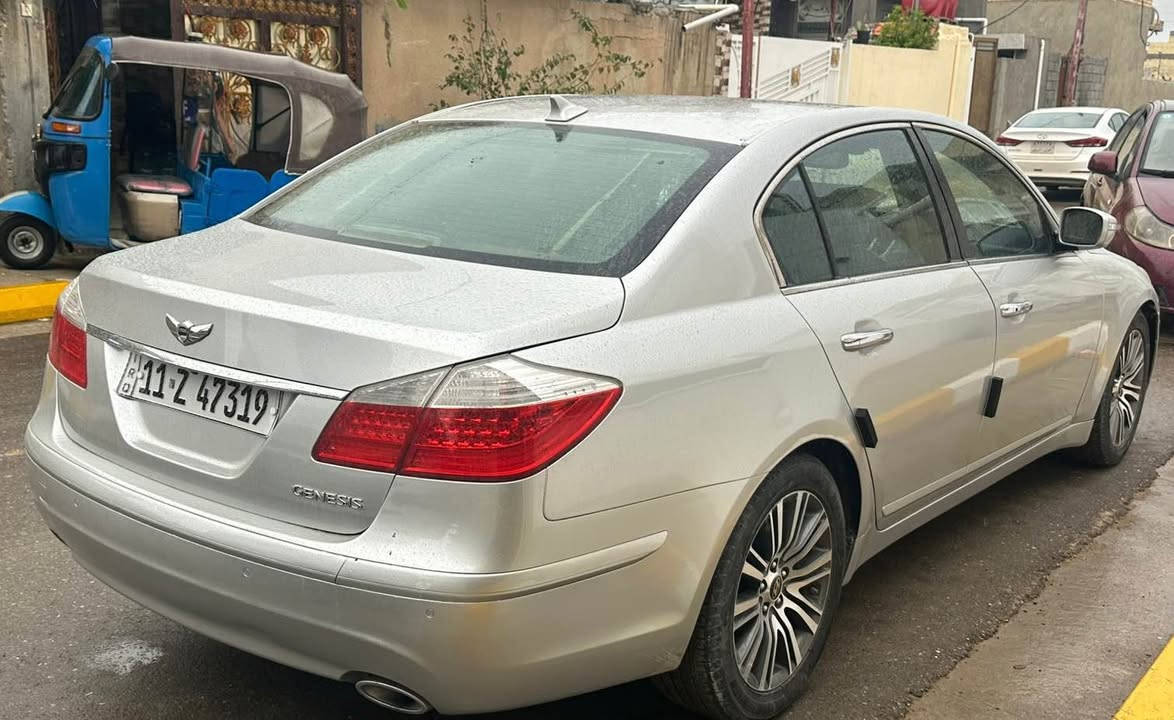 السلام عليكم
جنسز 2009 
محرك 6 سلندر 3800
 رقم  بغداد الجديد هزه وسنويه جديد 
 اللون سلفر فول مواصفات 1/1
 بصمه
شاشه
تبريد 3قطع 
فتحه 
كشنات  كهربائية جلد تدفئه تبريد  
مري شفط+ قلاب ع بك 
برده خلفية كهربائية 
تحكمات  استيرن
ماوس 
جنطه كهربائية
وبعد بيها هواي مواصفات
السعر 107 سياره صبغ حزام بدون دواخل جديده سياره يعني بدون اي نقص كله بشرط محرك كير صدر تبريد 
ماشيه 120 الف فقط 
السياره موجودة 
بغداد بسمايه 
 اتصل  
*********** بغداد, العراق
