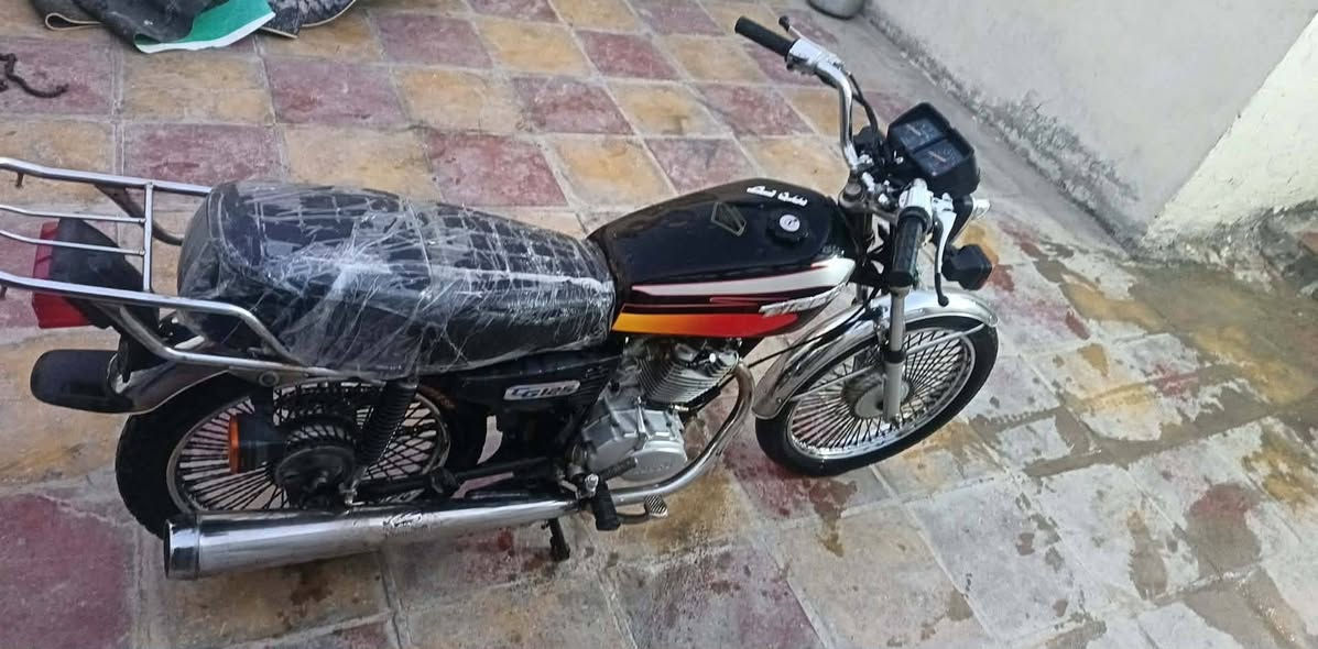 سلام عليكم دراجه كلك نامه برو بليته ورقم شاصي شراي يتصل ***********
