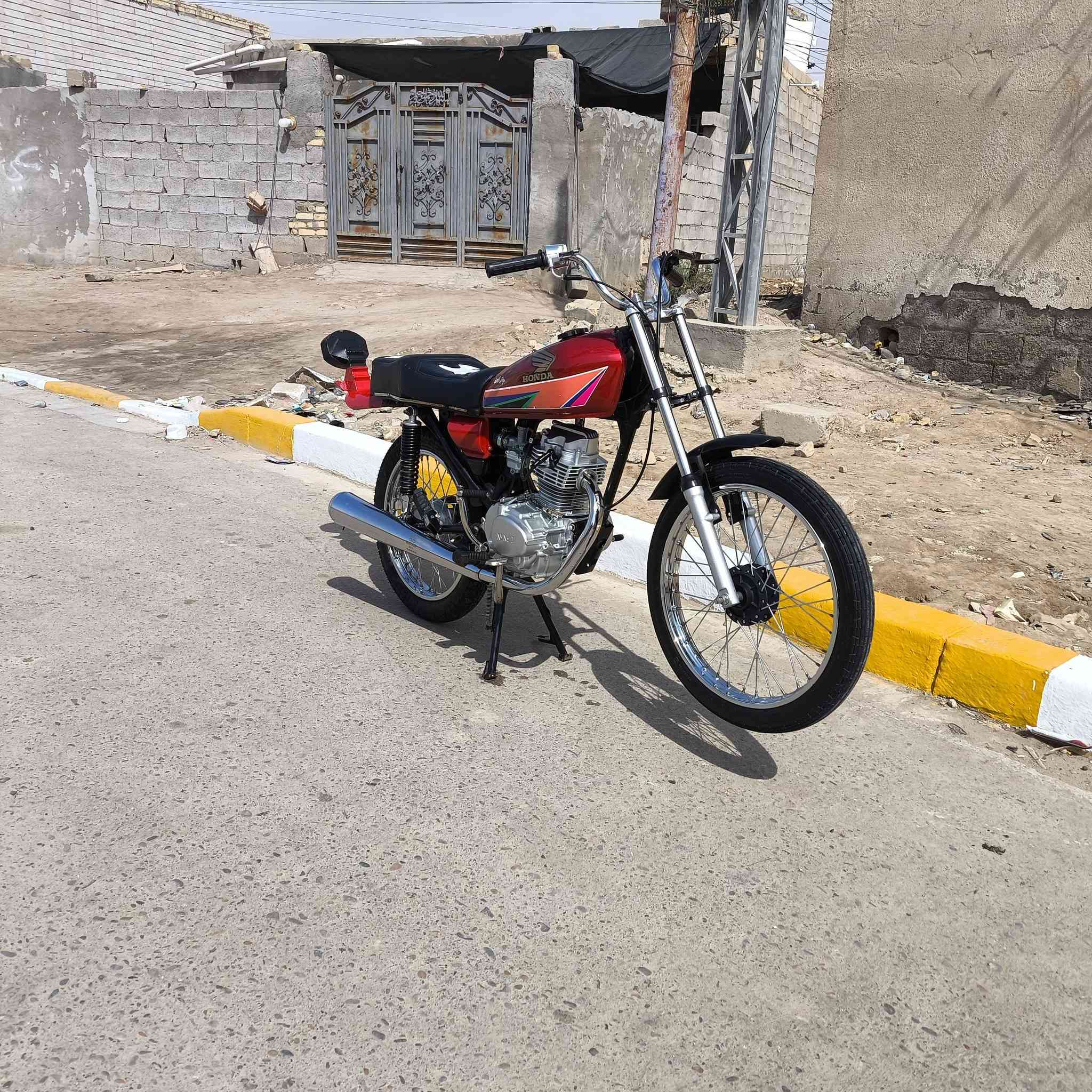 سلام عليكم دراجه هستوه معمره اقل الشهر سعر تنباع بدون نزال السعر 750 وبيه مجال قليل***********
