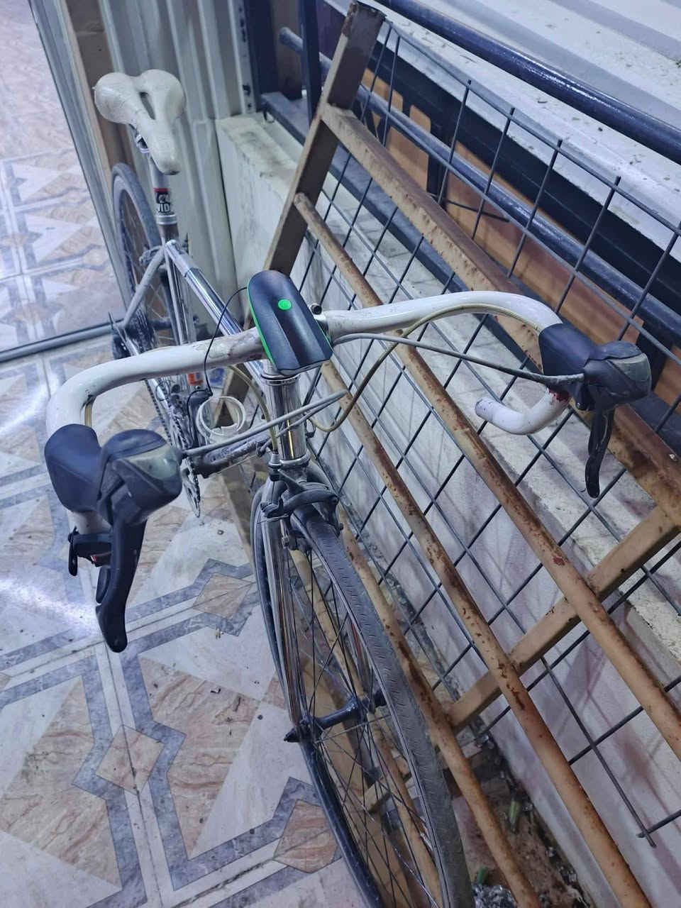 بايسكل رود للبيع نضيف السعر 180العنوان النتصار  للستفسار على الرقم***********وبي واتساب
