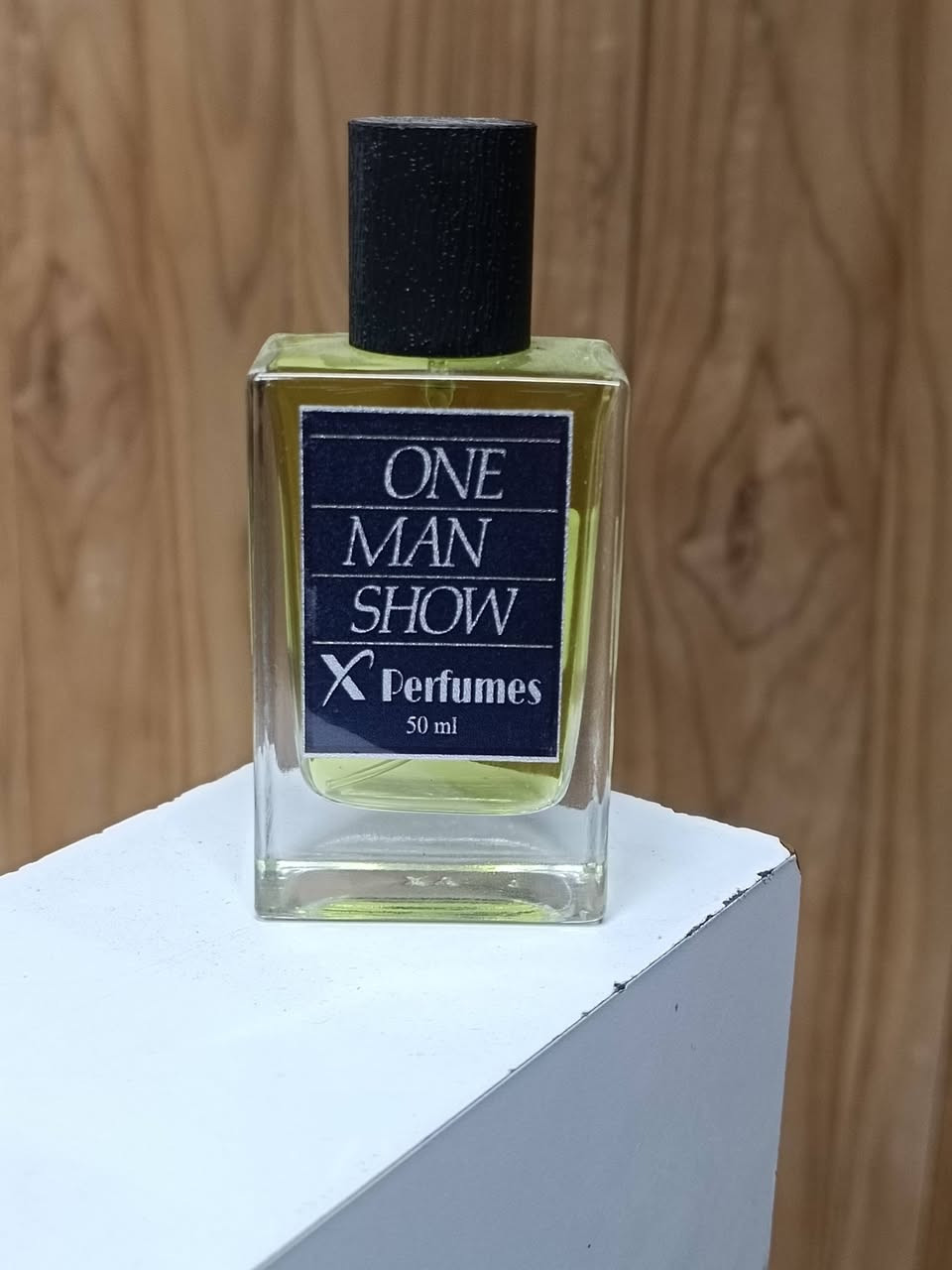 اجود انواع العطور الماركه توفرت
 عطر بثبات عالي يبقى وياك لطول اليوم
صناعه العطر فرنسي 
عنوان المحل كربلاء شارع محمد الأمين 
للتواصل والحجز ***********
