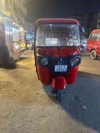 تكتك للبيع 17 مكينه 18كفاله من الضربه معمر بس دوس بكان بغداد الجديده ش...