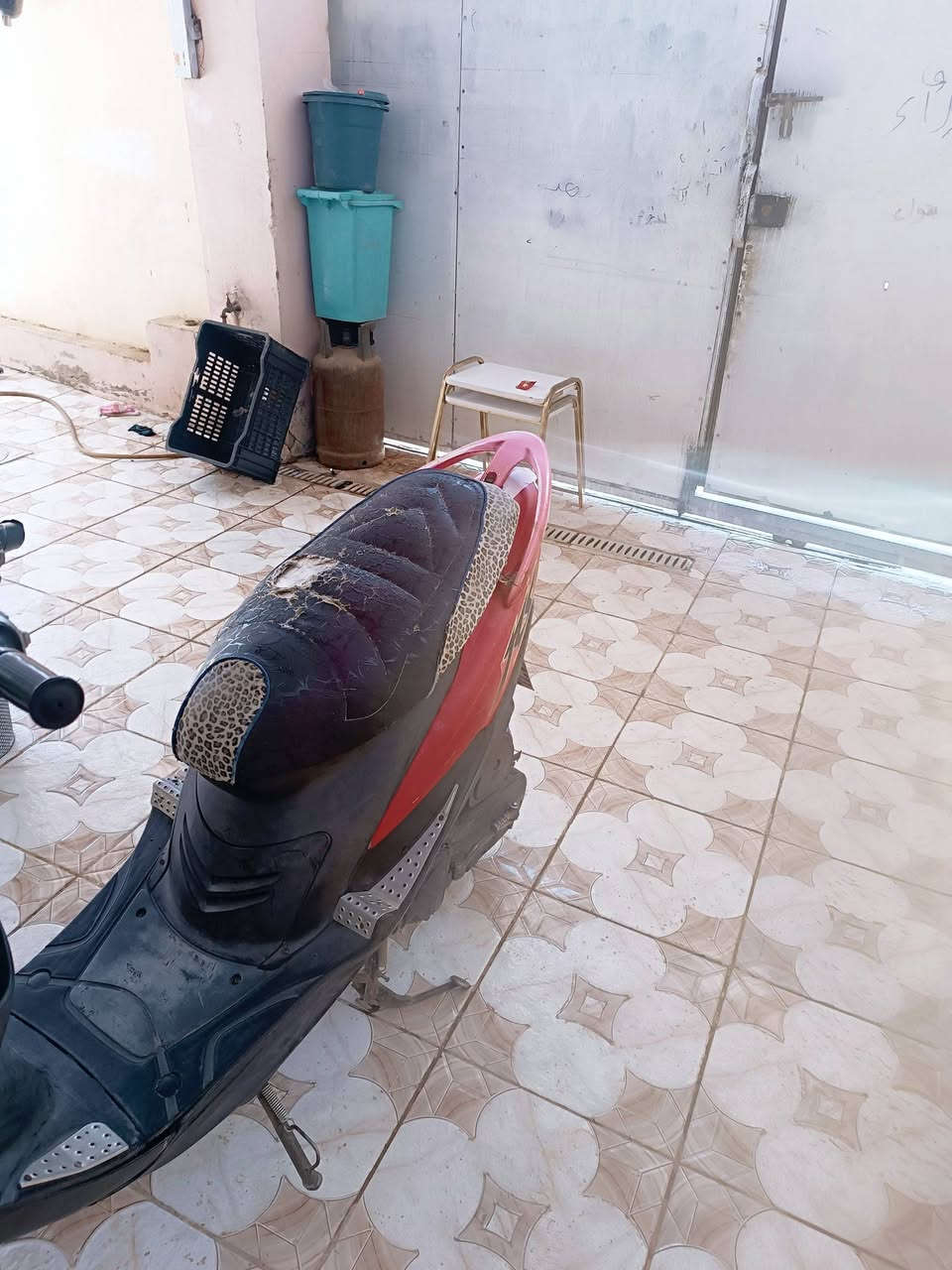 السلام عليكم دراجه ماكس لبيع مزوده الدراجه بلاديه مامفتوحه التزويد لبيه ويأله عنكبوت ودبلات امامي ارجيس وفج وصينيه اربع ولفات وشباب وقطره وقبق فلاوين وبدأت بيريك وقبق عنبار وعداد الكتروني ودبل خلفي ارجيس  السعر خاص!الرقم ***********
