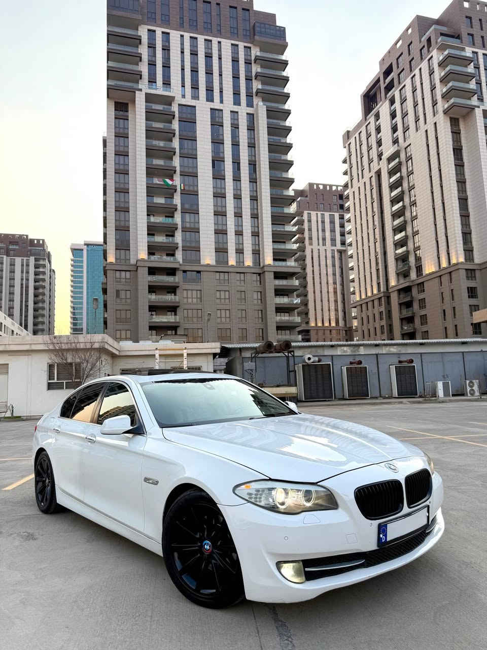 کــــــوردی 
تەنها فرۆشتن ، بە نقد 
بی ئێم BMW . F10 
مــــــۆدیل / 2012 ، بەنزین 
مەکینە / V6 . 523 نۆزن کورت مەڕغوب   
گێڕ و مەکینە کارەباییات بەشەرت
ڕۆیشتن / 150هەزار مايل 
ڕەقەم ئەوروپی مەنەفێست 2025غرامه به شه رت
***********
مواسفات / سلایت گەورە ، برێک بەسمەو ئۆتۆ ، بیلادی پەردە ئۆتۆ'گیر شەفت ‘تحدید سرعە’کامیرا ٣٦٠ پلە’پێشو پشت حساس’کوشن کارەباو خزنو هیتەر’ 

سبوغ سقفو حزام بەشەرت 

نـــــــرخ   ( 112مجال ) 

بۆ پەیوەندی*********** أربيل, العراق
