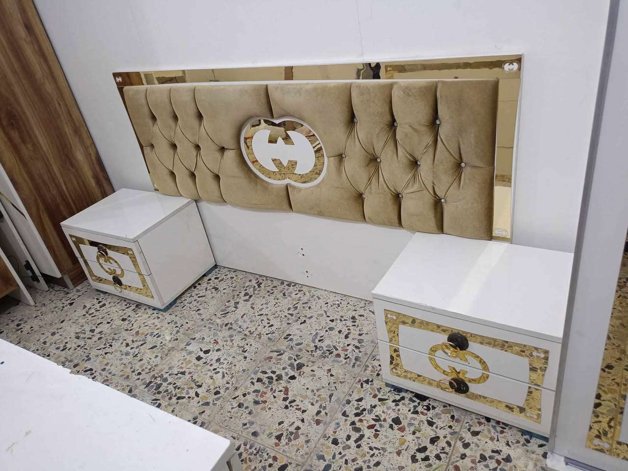 غرفة تركي 🇹🇷 مستخدام 5قطع  ✨✨
نضافه 90 💯
نظام سلايت 💖
السعر 425💖💸
مع شد🪛 ونقل 🚚  مجاني  داخل بغداد  محافظات بكروه


**إذا كنت صاحب هذا الإعلان وتريد حذفه لأي سبب، رجاءا أرسل رسالة إلى الدعم الفني**