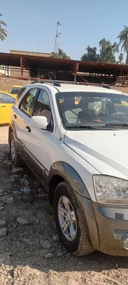 السلام عليكم سورنتو 2005 السياره كير مكينه حديدايه جديده وارد خليجي مراوس ب تكسي (سوناته اوبتما)الديوانيه قضاء الشاميه(***********
