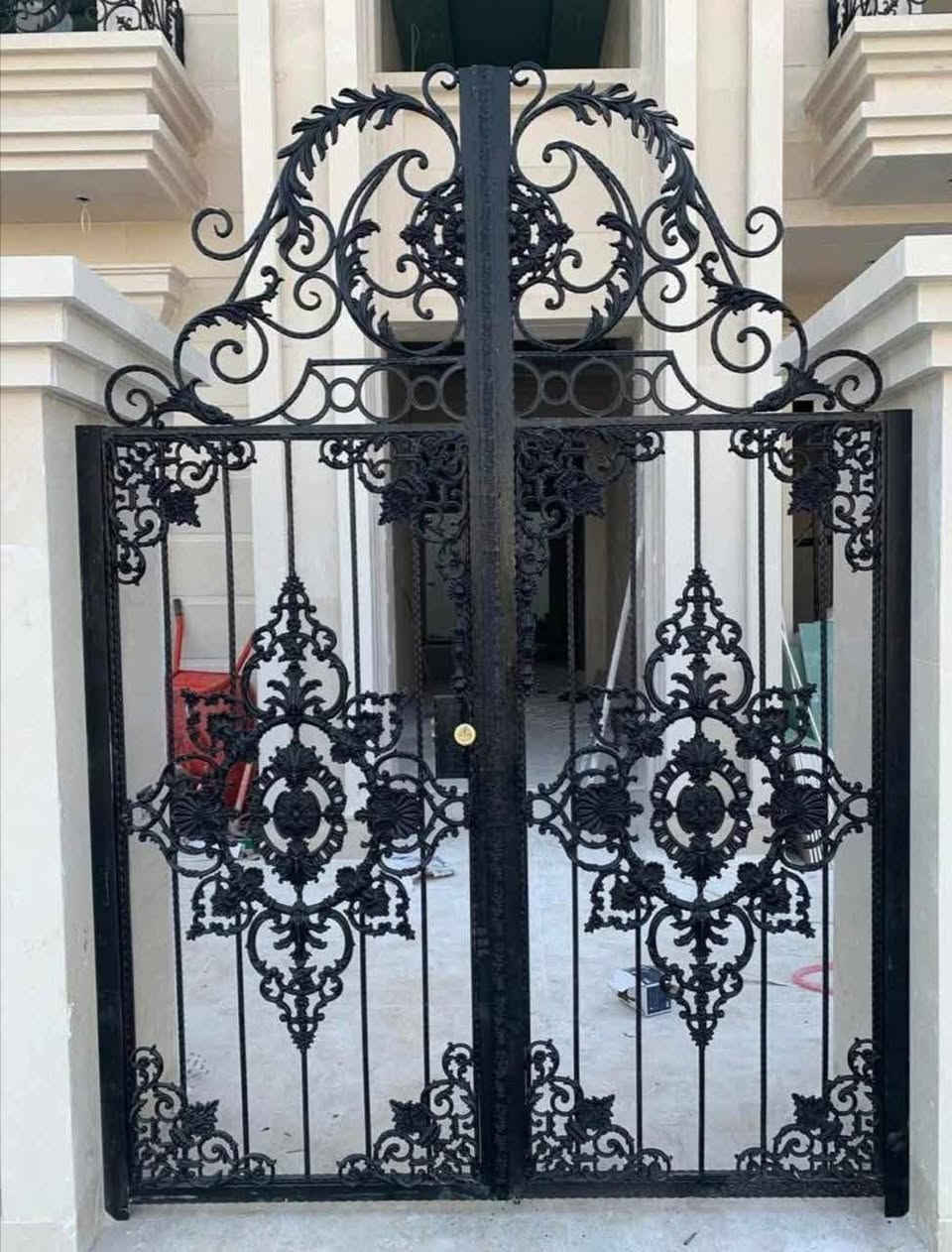 عرض خاص سعر الباب 500 حديد ثقيل مع النقل والاساس والتركيب *********** وتساب
