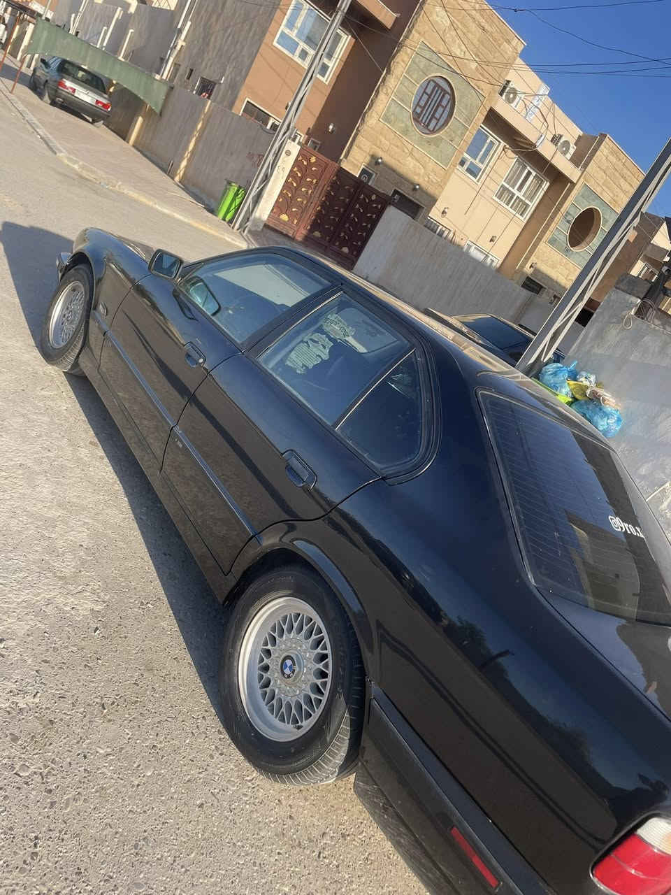 سلام عليكم  صلو ع نبي 
البيع 

بي ام 525 1992✅
رقم اربيل شرط التحويل ✅
تبريد ثلج ✅
تخم تاير جديد✅
داخلها اسود جلد جديد ✅
صاج ملكي ✅
السياره جديده ع ايدي ✅
محرك كير ✅


**إذا كنت صاحب هذا الإعلان وتريد حذفه لأي سبب، رجاءا أرسل رسالة إلى الدعم الفني**