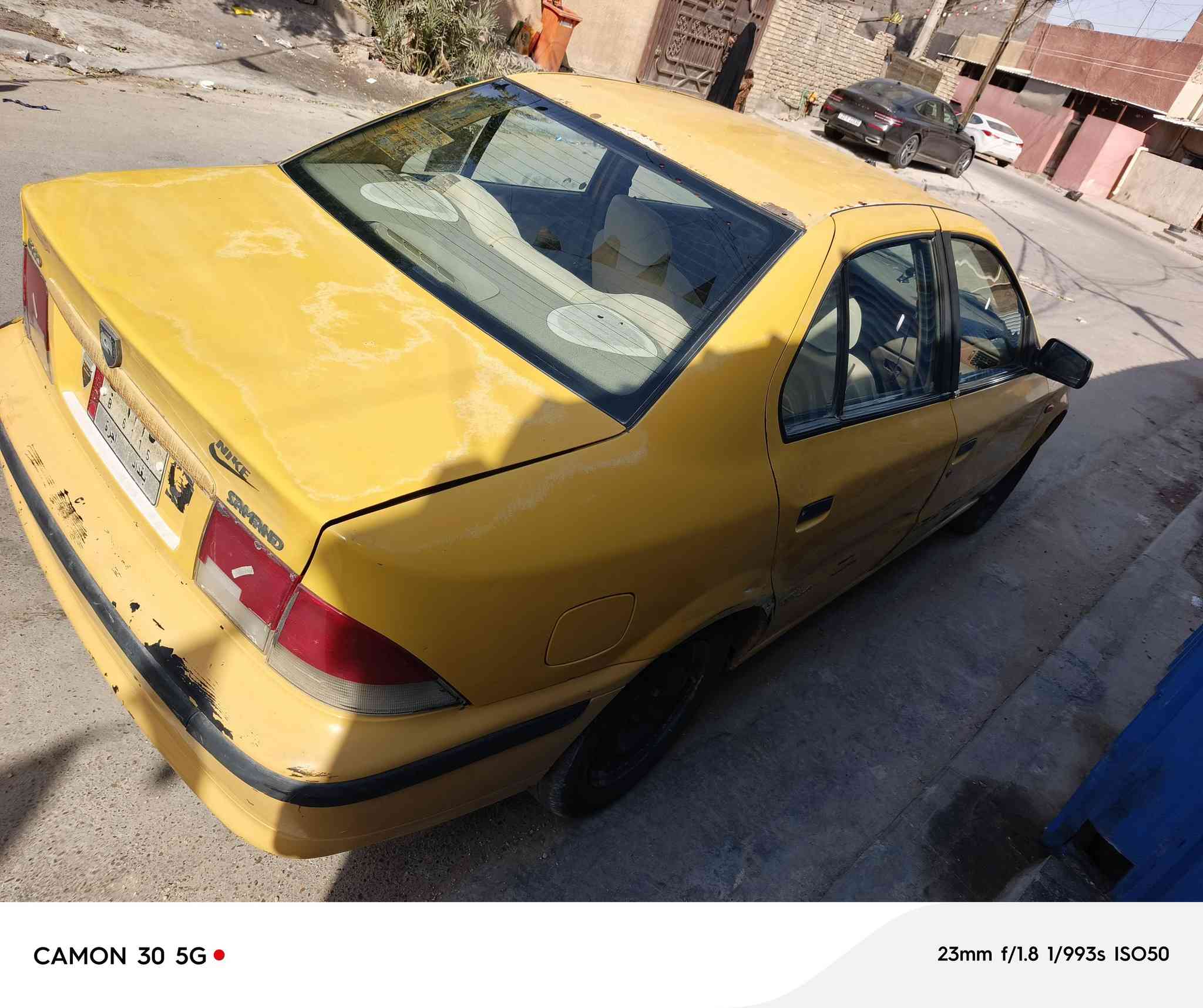 سمند للبيع موديل ١١مكان حي العامل هاتف ***********
