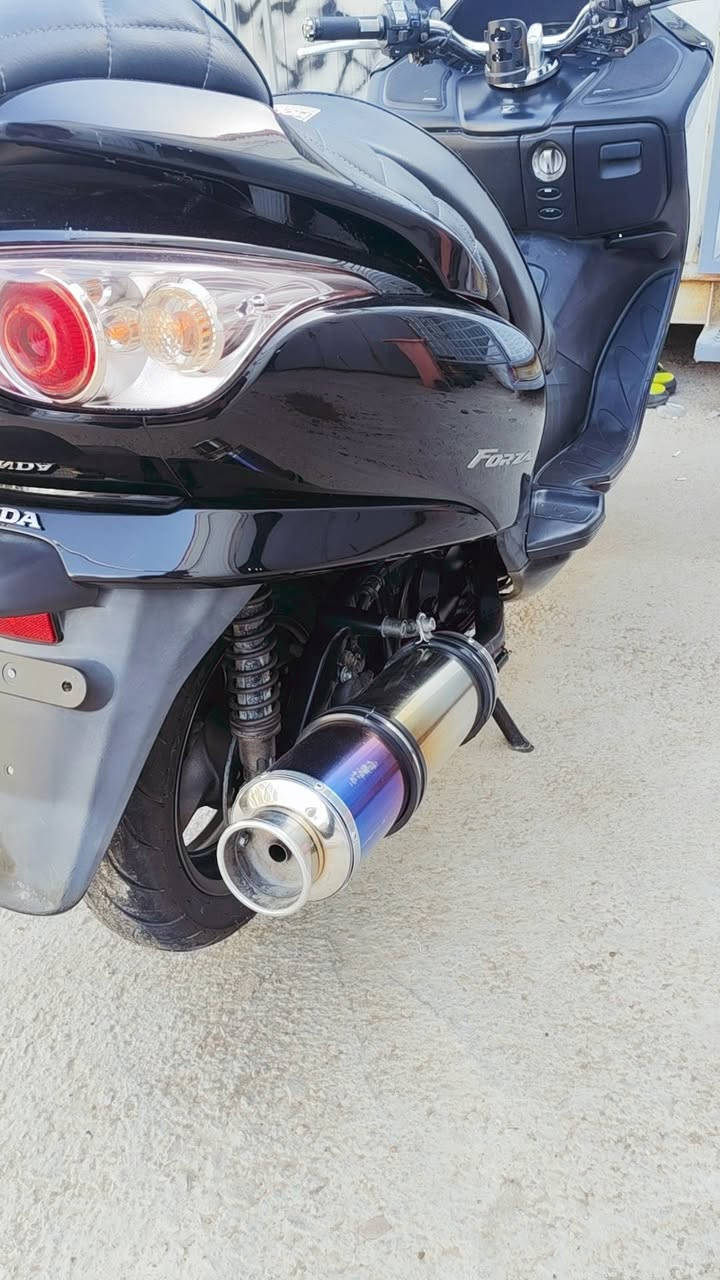 سلام عليكم دراجة فورزة مكفولة صار شهر نازله من رمبة 7 كير 4 تحويلات سعر مليون وو700 وبيه مجال مكان الشعب ***********
