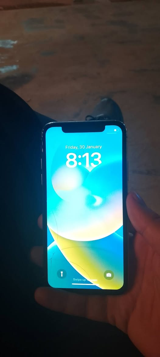 اكس عادي مبدل بطاريه ضهر مفطر أو شاشه مبدله أو مفطره ذاكره 64 السعر 40الف بدون عمله عنوان المنصور ١٤رمضان رقمي ***********
