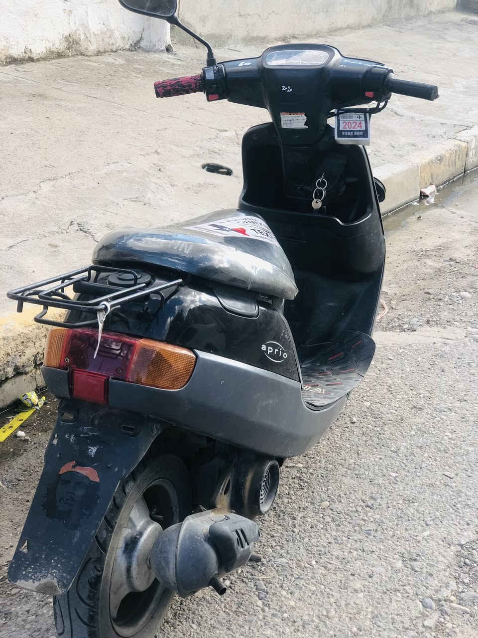 مطور بوتين نضيف ما مفتوح شرط لا فوك ولا جوه موصل جنب لايمن السعر 400 وبي ماجل شي بصيط ***********
