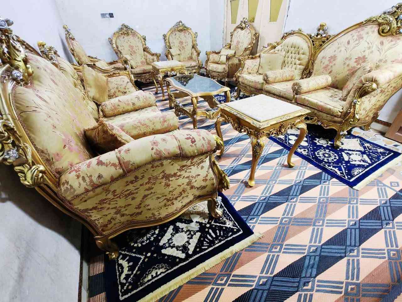 تخم ملكي زان مصري دمياط 11مقعد + 3 طبلات زان +كوشات أي ضرر مابي نضيف جدن اسعر 650 لعنوان كربلاء بدايت امن اداخلي يوجد توصيل ***********

