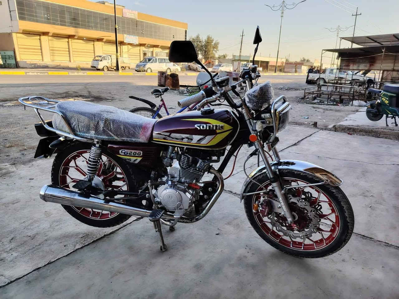 السلام عليكم 
ماطور سونك موديل 25منفيس محرك شرط 200cc
كلج دهن عداد الاكتروني ال سعر 800وبي مجال 
العنوان الشرقاط الايسر قريه عويجيله 
***********
