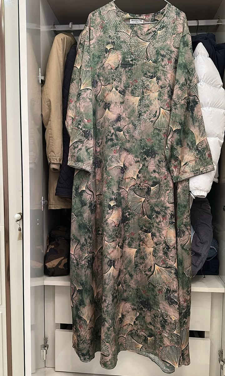 مرحبا بنات عندي هذني الكلابيات قماش حرير الاسعار بين 5-15 الف للحجز راسلوني خاص


**إذا كنت صاحب هذا الإعلان وتريد حذفه لأي سبب، رجاءا أرسل رسالة إلى الدعم الفني**