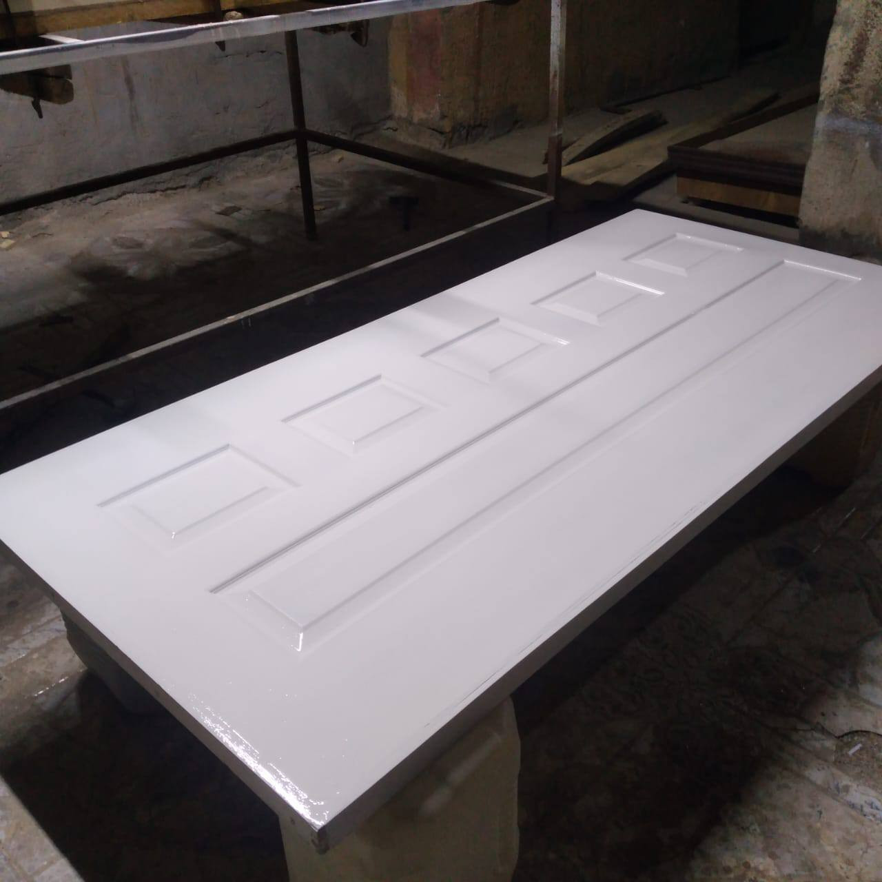 ابواب خشب شقل عراقي  بديزان تركي. مناسب الأجواء المحليه كافة القياسات.   تتوفر. (***********)
