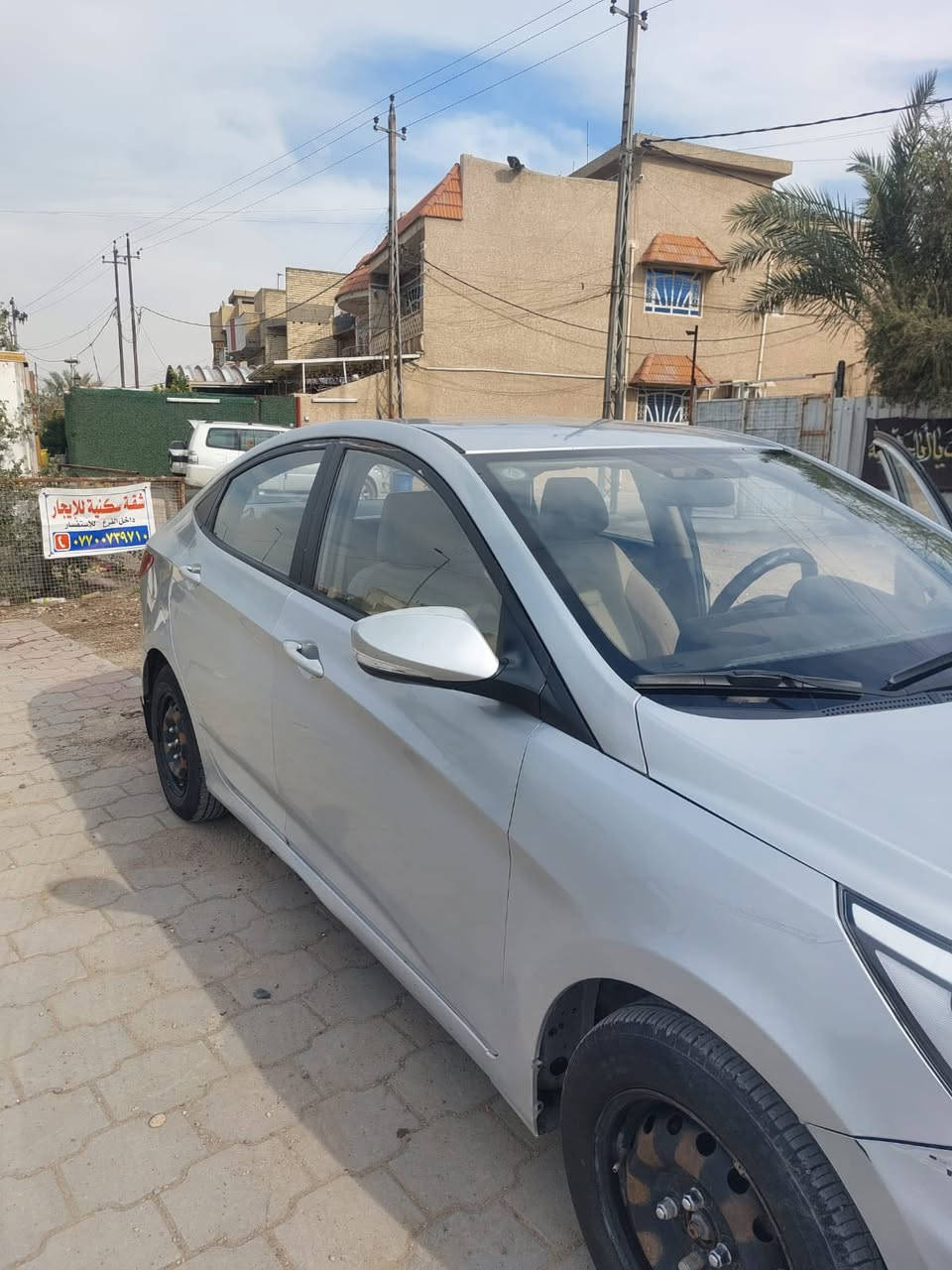 السلام عليكم سياره اسكنت خليجي  لون سلفر موديل 2016  سياره كامله تحويل نفس يوم السعر 85 $ وبيه مجال سياره جاهزه تخم تايرات شاشه دواخل نظيفه عنوان بغداد 
***********
