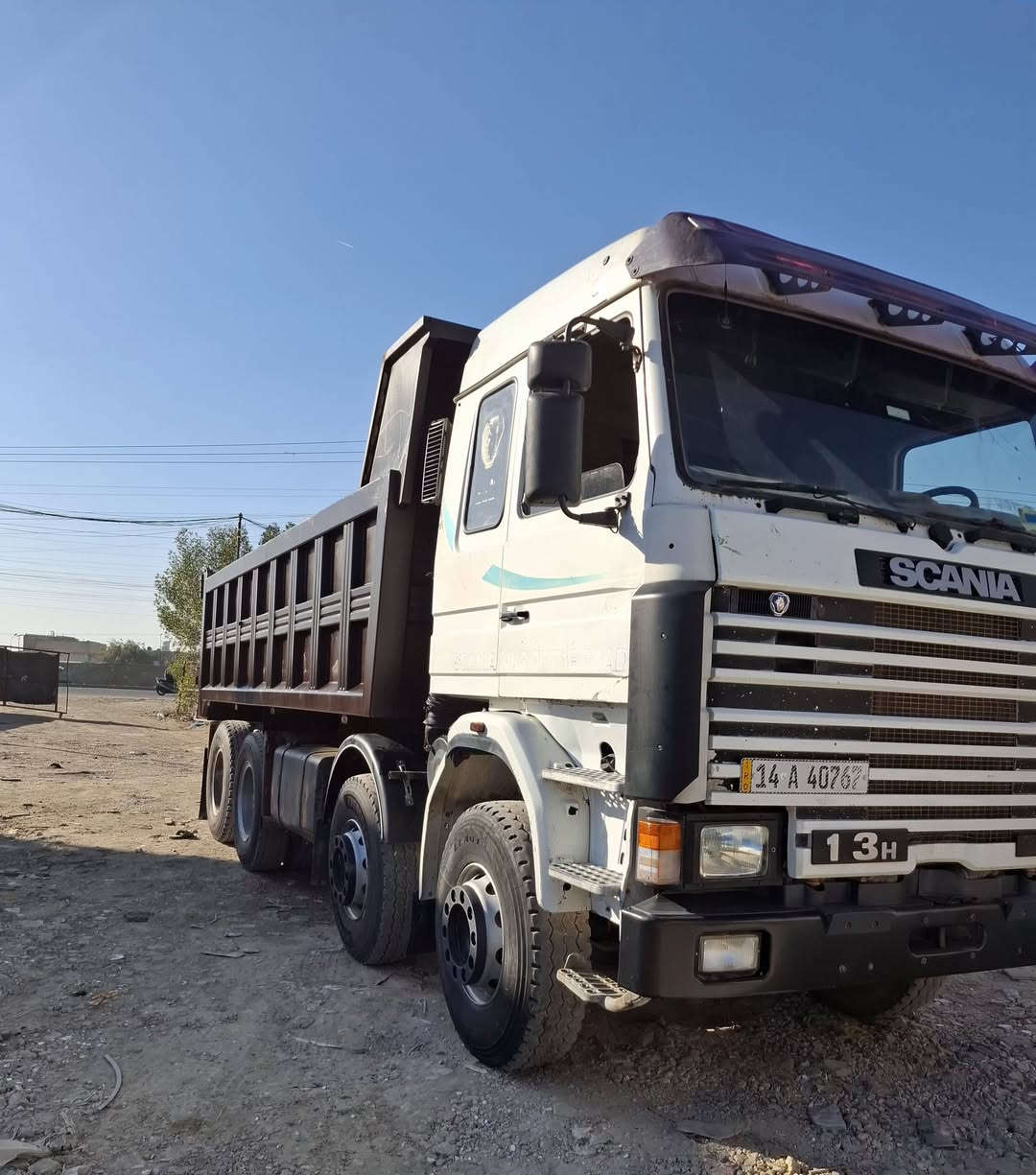 سكانيا عكرب اسرائىلية اصل للبيع
مكينة ١١٣ بم كهربائي كير ٣×٣ مكفولة كفالة عامة 
محرك فحمي مجموعة مان نص جي اف خفيفة تخم تاير 
***********
***********
مكان السيارة بغداد
