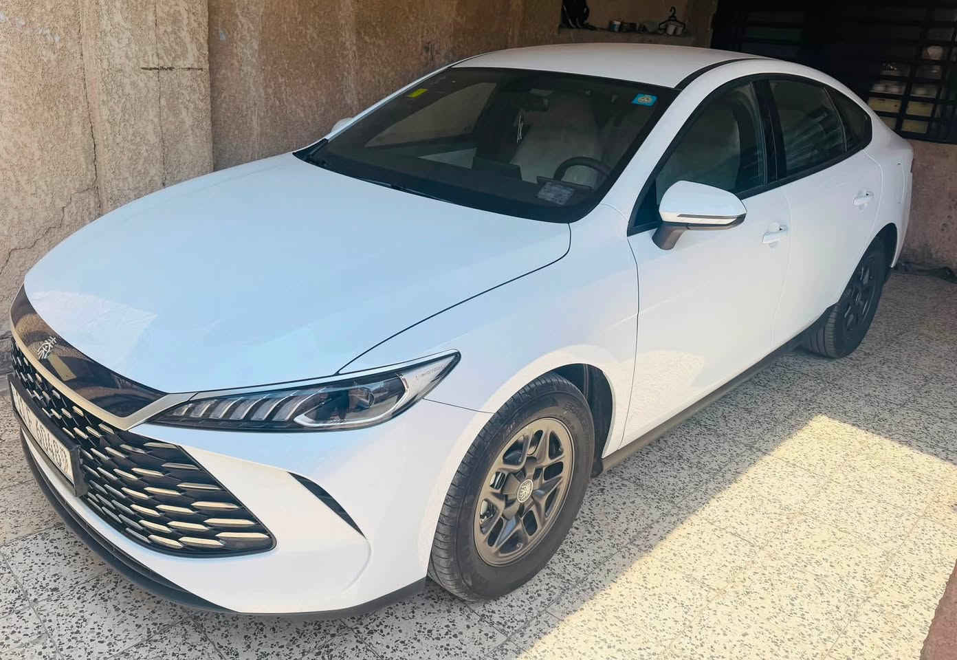 السلام عليكم
كن بلاس زيرو فقط رقمتهه 
داخل ابيض 
رقم بغداد باسمي 
السعر ١٨٨٠٠
والي يحب يعامل عل زيرو يروح يشوف معارض لحد يشوف جذب مال فيس بوك 
لاتصال *********** مكاني بغداد حي العامل
