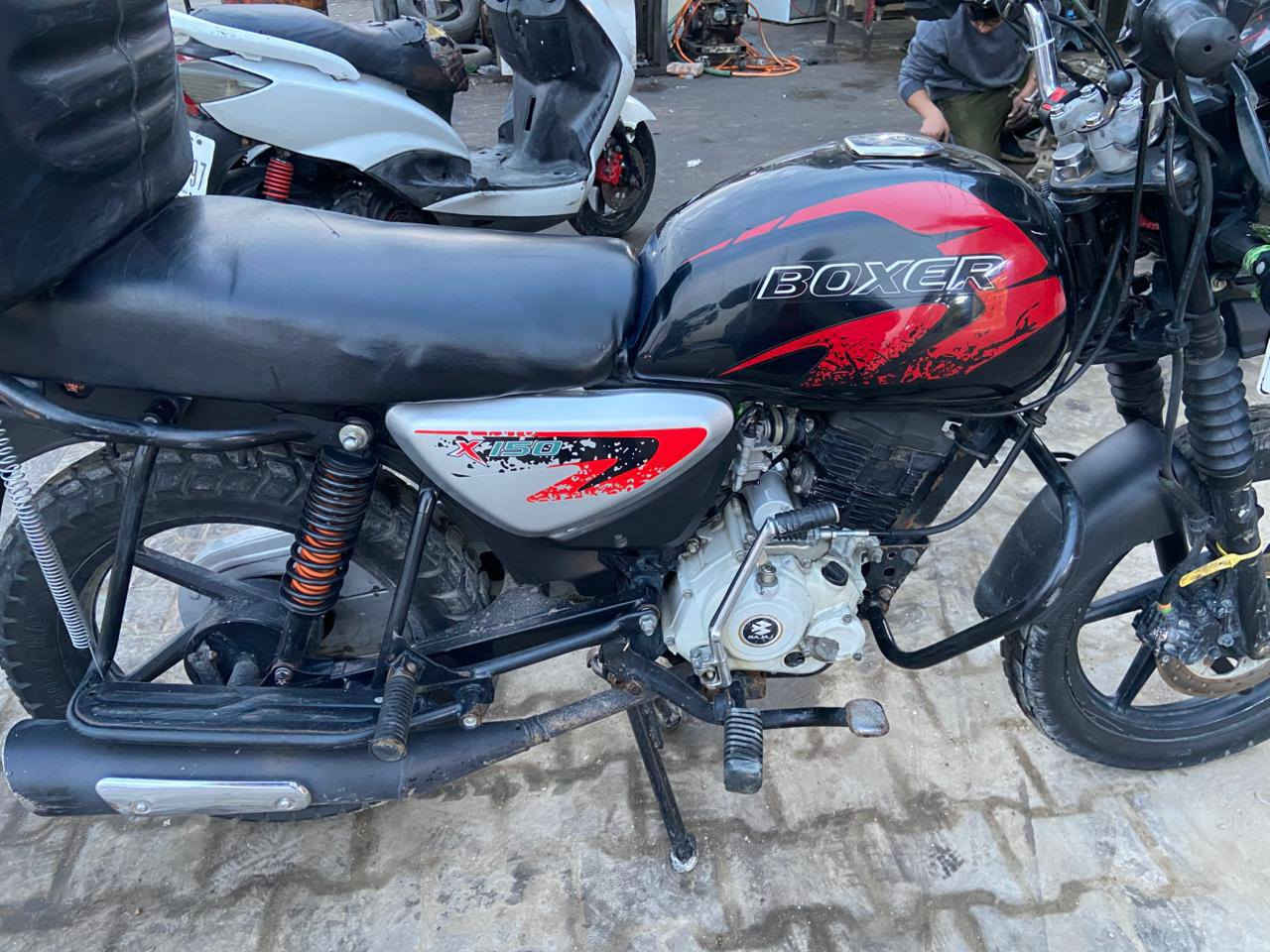 سلام عليكم درجة بوكسر موديل 23 دراجه خير من الله نضيفه رقم اوسنويه     تحويل ثاني يوم العن ‏‪***********‬‏
العنوان بغداد
