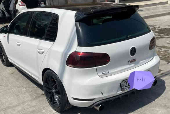 السلام عليكم
لمحبي وعشاق السيارات الرياضيه...
فوكس فاكن كولف رياضي GTI موديل ٢٠١١ رقم أربيل الدولي.... شرط التحويل وكالة عامة ب اسمنا...
سيارة رياضيه وجنايتها يعرفون شنو الرياضي
 GTI...
محرك ٢٠٠٠ تيربو يعني طيارة
فتحه (( سلايد روف))
تبريد قطعتين 
كير اوتوماتيك دبل كلج.
صوت رياضي  بلادي
من الاخير سيارة رياضيه وكلش حلوه...

سيارة مكفوله من حادث او صبغ وبالواقع السيارة احلى من الصور... 
سونارها مرفق مع الصور

طبعا للامانه اول ما اشغل اكو صوت خشونه بسييط ويروح حسب تشخيص السونار يكول كام شفت... بس للامانه ما مأثر عل سيارة نهائيا... ترايك بصرة زاخو مرجع... 

بيها نواقص بسيطه
اولا قاعدة فيتم لازم تتبدل
ثانيا الجوك مال فتحه البنيد فالته
ثالثا الكيلون مال الصندوق الخلفي

السعر ٩٥ ورقه وبيها مجال بعد المعاينه والاقتناع والفحص...

اخوان تره السيارة مكفوله مابيها صيغ بيها بارد نعم والسونار موضح هذا الشي...

السيارة متواجدة في بغداد جانب الكرخ منطقه العامريه...

متواجد على الخاص او الاتصال على الرقم ***********...

تحياتي للجميع وخصوصا عشاق السيارات الرياضيه... بغداد
