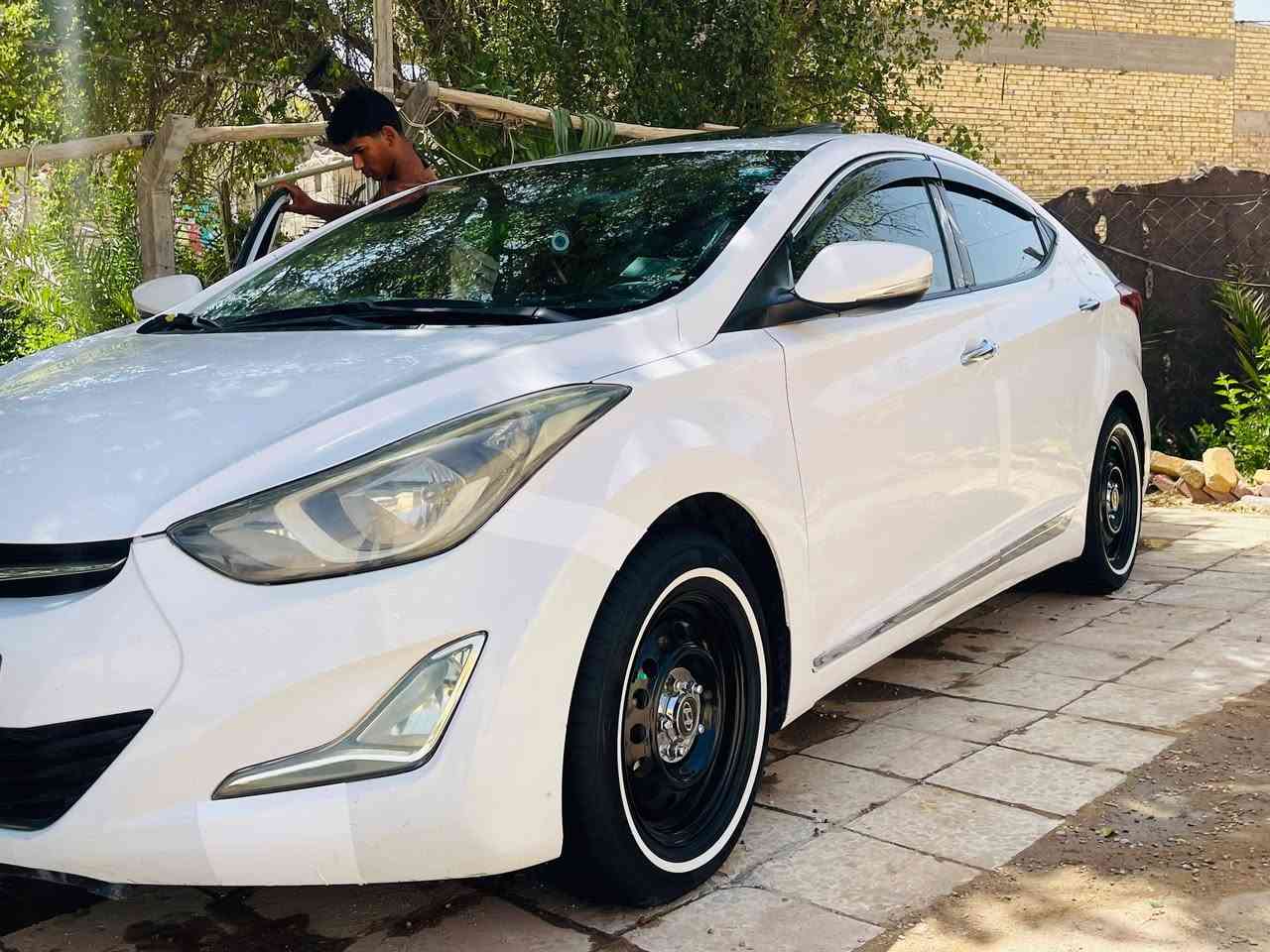 سلام عليكم البيع النتره مديل 14 كفاله عامه عده بارد شويه بيهه مكينه 1800وكير  خير من الله حداديه جديده  رقم نجف دولي مداور ثاني يوم  تخم تاير قبل سبوع شاده فول مواصفات واحد عله واحد السياره جديد وحله من الصور المكان النجف الاشرف كوفه السعر 115 الرقم ***********

