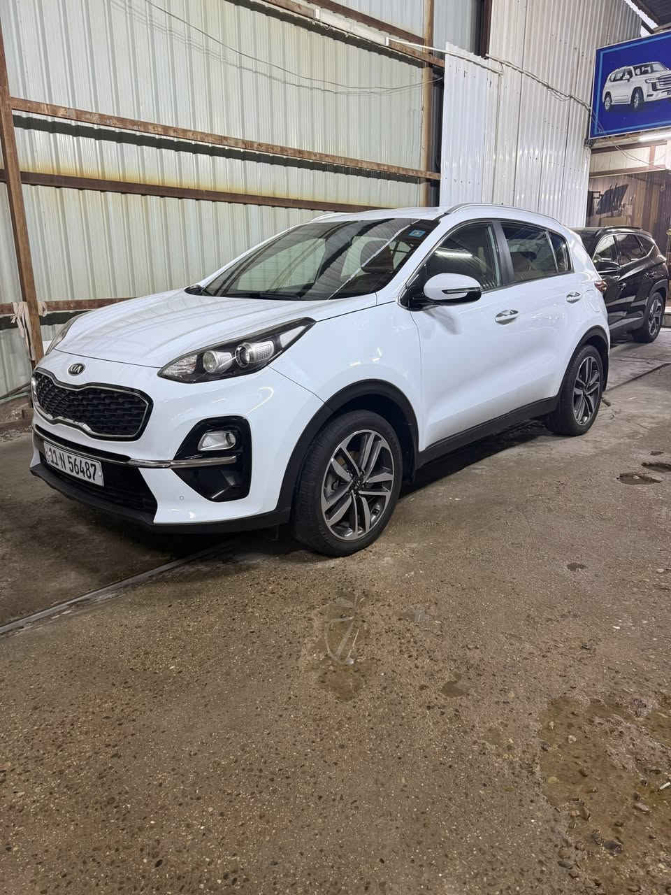 سلام عليكم 
سبورتج 2020 خليجي رقم بغداد ماشية 71 بيه بارد بسيط بخشم الجاملغ الامامي والباقي كفالة عامة  مواصفات عادية السعر 198
مكان بغداد 
***********
