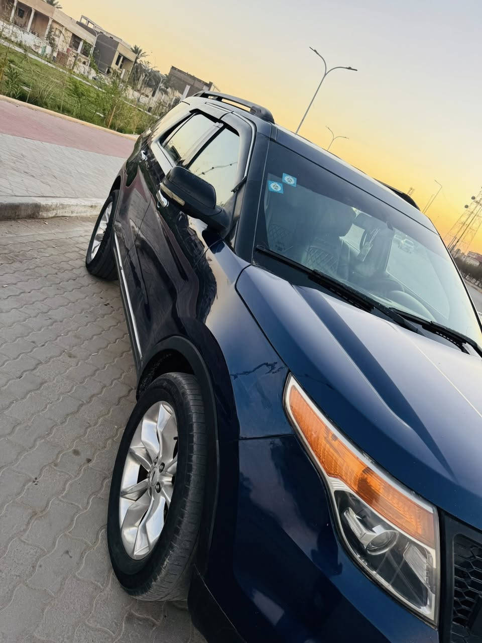 السلام عليكم
فورد اكسبلور 2012 وارد امريكي
حادث خشم جاملغ بارد وبدايه البنيد عكس السايق
 وباب راكب بارد وبارد باب الصندوق بسيط فقط
 محرك وكير وتبريد جاهزات
 V6/3500 
بانزين عادي
7 راكب تبريد 3 قطع
ويل 20 كروم
لايت عدسه زينون
كشنات كهرباء
نحكم ستيرن جهتين
ستيرن هيتر مرايات كهربائيه
شاشه اندرويد وكار بلي و ويز
كاميرات شارع داش كام امامي خلفي تسجيل حوادث بك
لايت لد
رقم بغداد مميز الجديد هزه ورقم وتحويل كله جديد
عطر امامي ضوئيه مال f150
تخم تاير جديد
سعرها 132 وبيها مجال للشراي 
العنوان البصره
رقم الهاتف ***********
