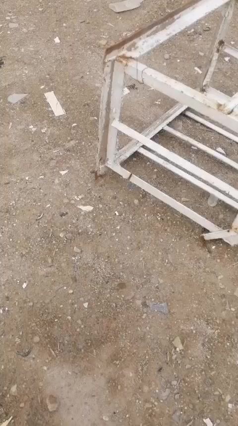 سخان هيترين اصلي ومحجر درج جهتين وقاعدة واعدت تواليت متنقلةوقفص مكيف للبيع***********
