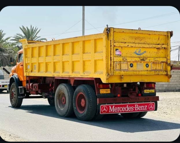 سلام عليكم للبيع اقجم موديل 79بلادي تحويل ثاني يوم محرك كير وكسل شرط تايرات كلها جديد السعر 55 مليون وبيه مجال اخوان مكلف بل نشر ***********
