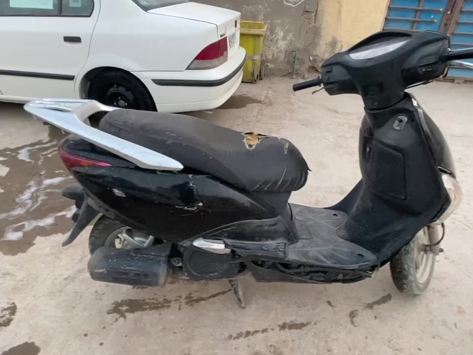 السلام عليكم ليدي حديث للبيع ما مفتوحه كله شغال المكينه ناعمه مكان بابل قرب مجسّر الثوره رقم الهاتف ***********
