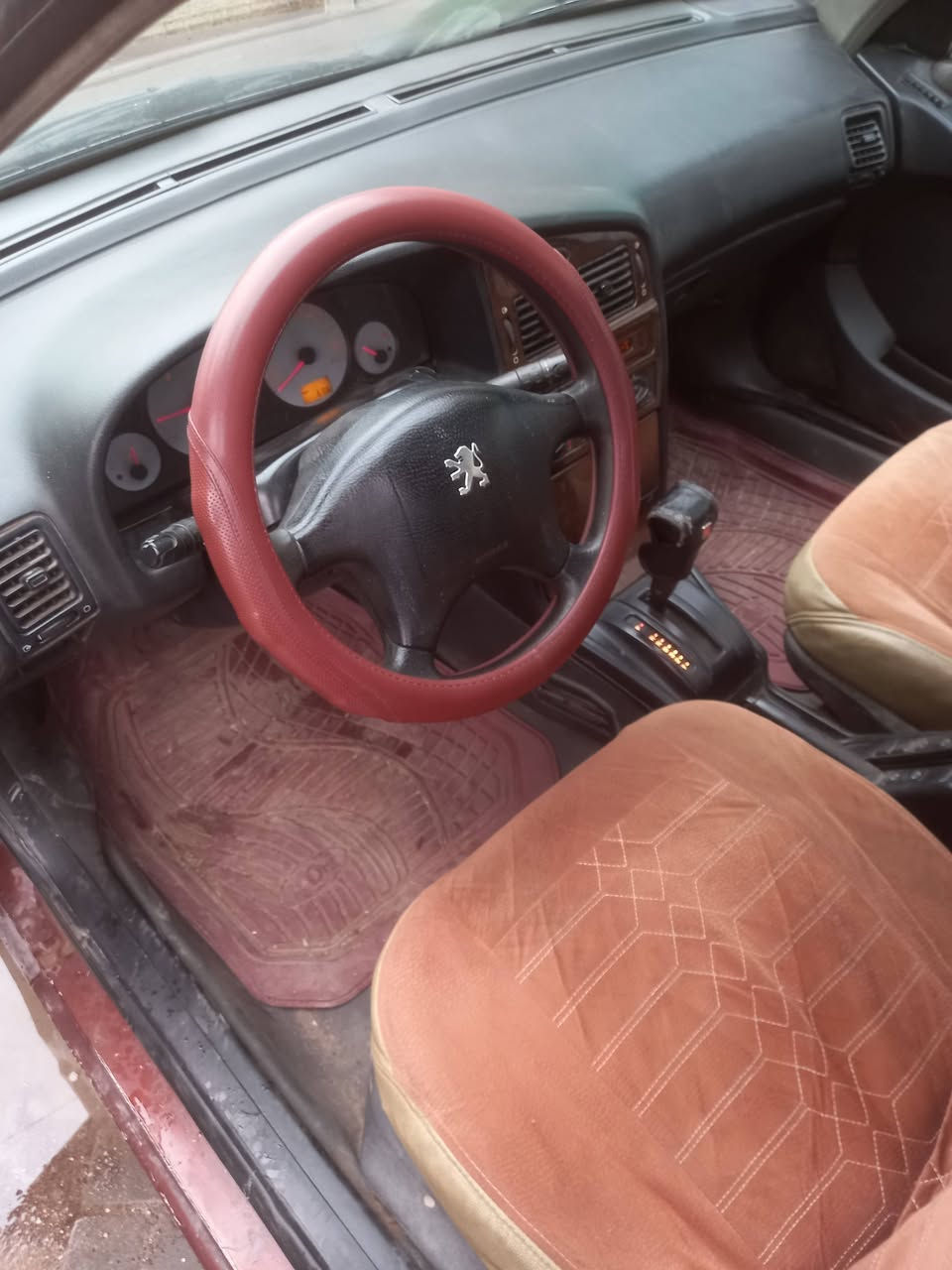 بيجو فرنسي 405 أوتماتيك موديل 2007 للبيع  للستفسار واتساب أو مكالمه على الرقم ***********   . رقم السياره ديوانية ألقادسية
