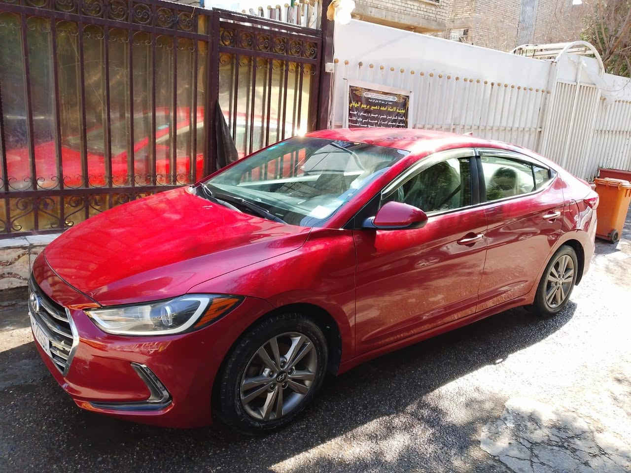 السلام عليكم
النترا ٢٠١٧ للبيع 
ماشيه ١٠٨ 
سونارهه موجود بلمنشور صار شهر مسوي 
سعرهه١٢٥ 
مكاني بغداد البلديات 
رقم ***********
