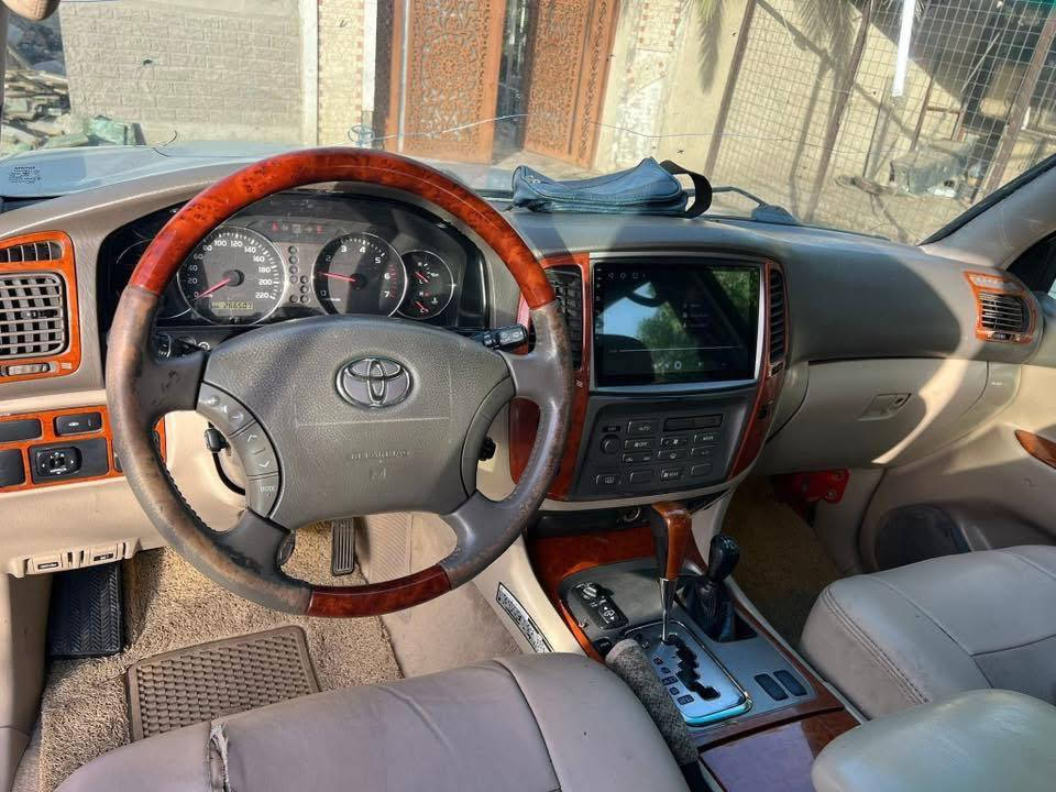 VXR قطرية نادرة
لون صدفي موديل ٢٠٠٧ محرك ٨سلندر بيها صبغ قمار و رفقت السونار بالصور فول مواصفات لكزز حساسات امامي خلفي كشنات جلد منظومة مضخم صوت و شاشة دبل تانكي دبل سببر  دي في دي بالقمارة بلادي ثلاجة محرك و كير و تبريد كله جديد رقم اربيل بأسمي مكاني السليمانية
السعر ١٥٣ بيع فقط بلا مرارس
***********
