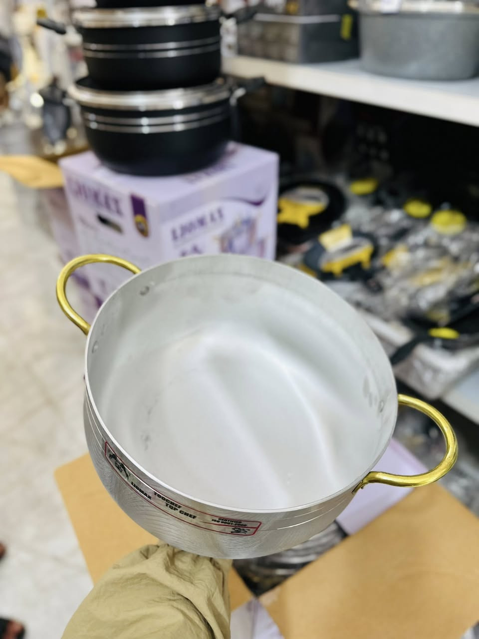 وفرنالڪم مجموعة راقية وبأسعار مناسبة .
العنـوان /مجمع سـوران / خانقـين / دارة ڪونـارة


**إذا كنت صاحب هذا الإعلان وتريد حذفه لأي سبب، رجاءا أرسل رسالة إلى الدعم الفني**