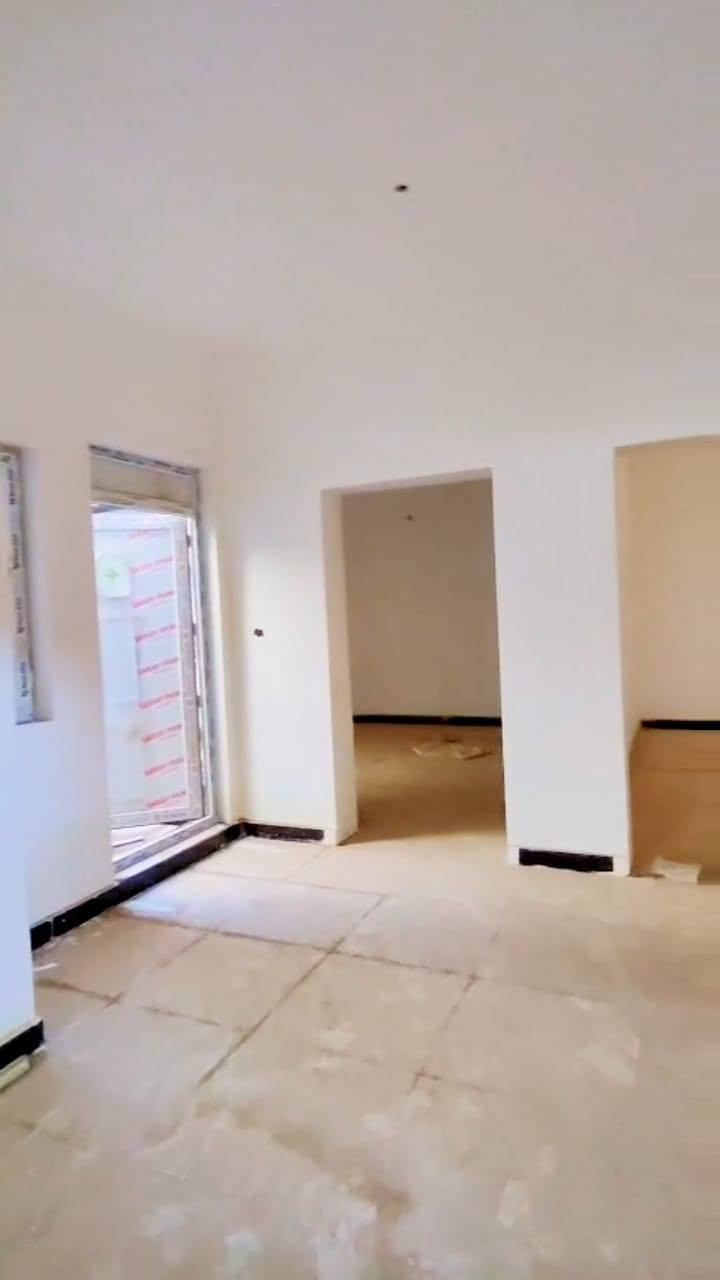 دار للبيع في مجمع ابو تراب السكني مرحلة ثانية  جاهز للسكن مساحة ٢٠٠ مساحة البناء ١٦٧ طابق واحد الخارطة الحديثة  غرفتين وصاله عرضيه ومطبخ وستقبال وصحيات عدد ٢ حديقة كراج سياره موقع مميز خلف شارع ٣٠ يباع نقد بدون تطلوعه بسعر مناسب جداً للاستفسار اكثر الاتصال على الرقم *********** ***********1
او زياره #مكتب كاظم الكعبي داخل مدينة ابو تراب السكني
