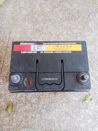 باتري للبيع شغالة ونضيفة بغداد عنوانة بلديات 07766285996