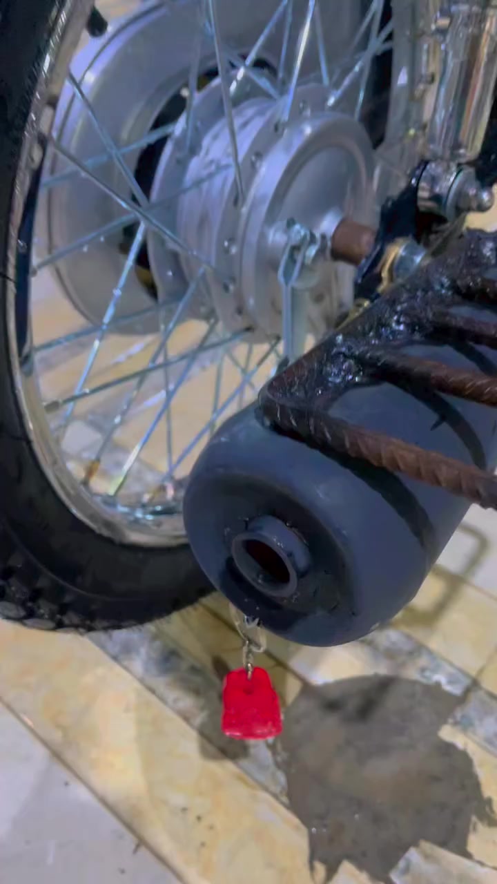 سلام وعليكم دراجه للبيع دوات بيه رقم شاصي تعمير ول تبديله دهن دراجه كفاله عامه سعر خاص


**إذا كنت صاحب هذا الإعلان وتريد حذفه لأي سبب، رجاءا أرسل رسالة إلى الدعم الفني**