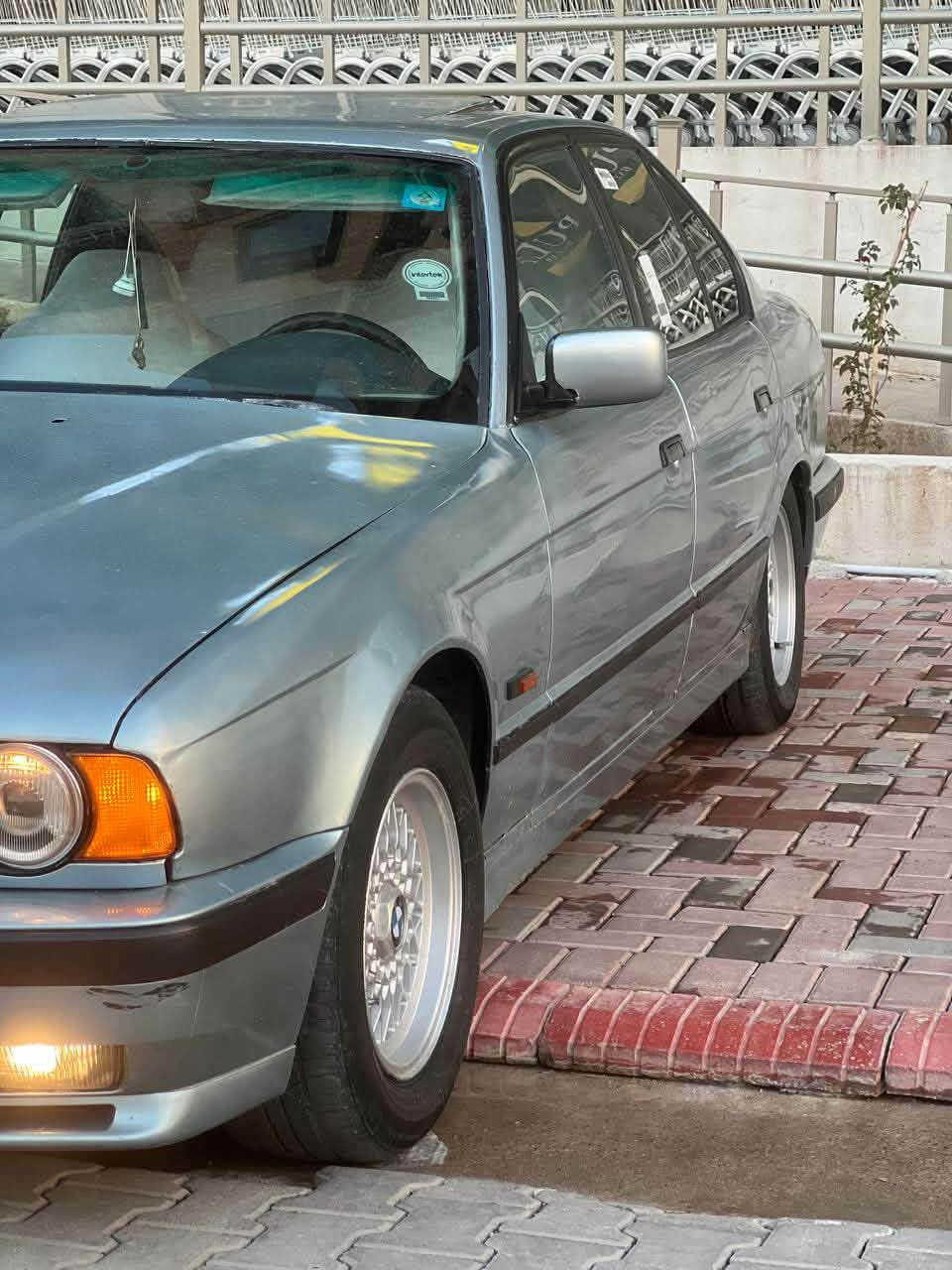 للبيعBMW  موديل 1993
سيارة جاهزةمن كل نواحي 
سدر جديد
كير محرك جيدد جدن لاسرف لابوخاار شرت
اربع جامات كهرباا سلايت ABS ويل عنكبوت تايرات جديد
رقم كركوك جديد لحد 2029 
سيارة بسمنا تحويل ثاني ويم 
تخم لايت ول بلاجكتورات جديد 
سعر 50 وبي مجال للتيبين 
مكان سيارة كلار خانةقين 

*********** Singapore
