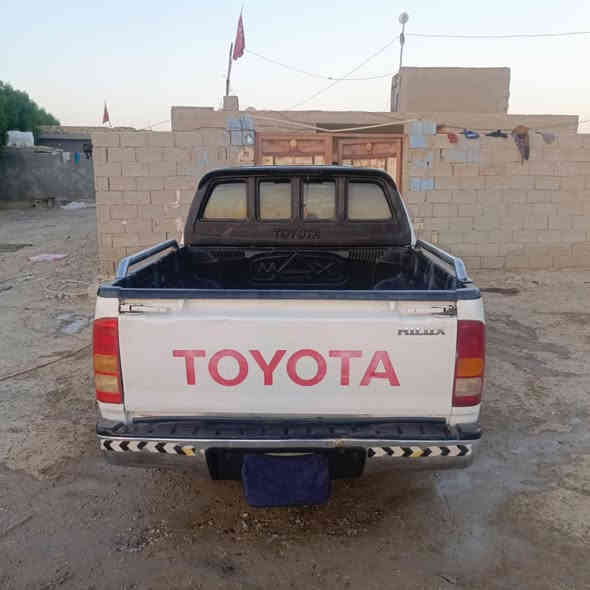 سلام عليكم اخوان سياره فلاونزه موديل ٢٠٠٧ مكفوله عفاله عامه كهربائيات كله شغاله تبريد شغال السعر ١٣٥ وبيها مجال مكلف بل نشر ***********
