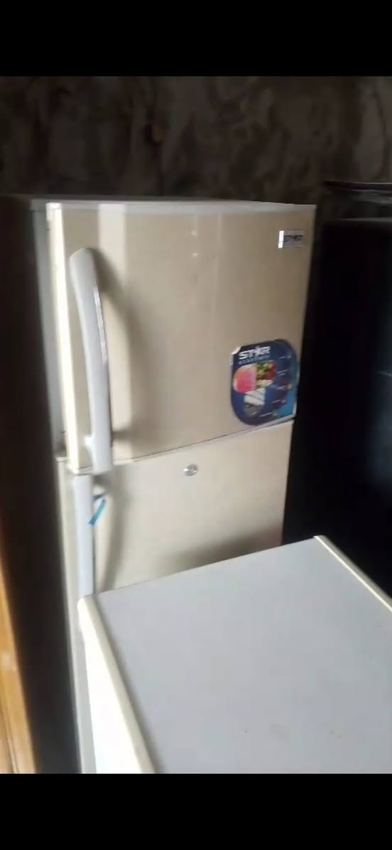 السلام عليكم ثلاجات نضيفات جدا تجميد ثلج سعره وحده ب١١٥ وبيه مجال عنوان حمزه غربي حي العسكري


**إذا كنت صاحب هذا الإعلان وتريد حذفه لأي سبب، رجاءا أرسل رسالة إلى الدعم الفني**