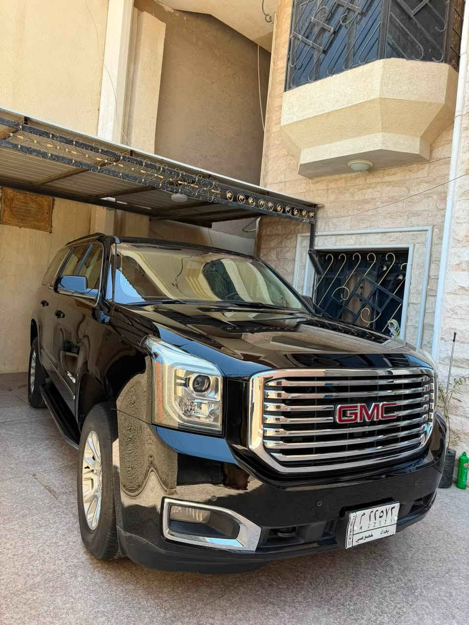 السلام عليكم جمسي موديل 2019 خليجي كفاله عامه رقم بغداد باسمي مواصفاته تشغيل عن بعد صندوك كهربائي كراسي كهرباء حساس امامي خلفي كامره دواره ماشيه 93كم السعر 360.       الرقم ***********
