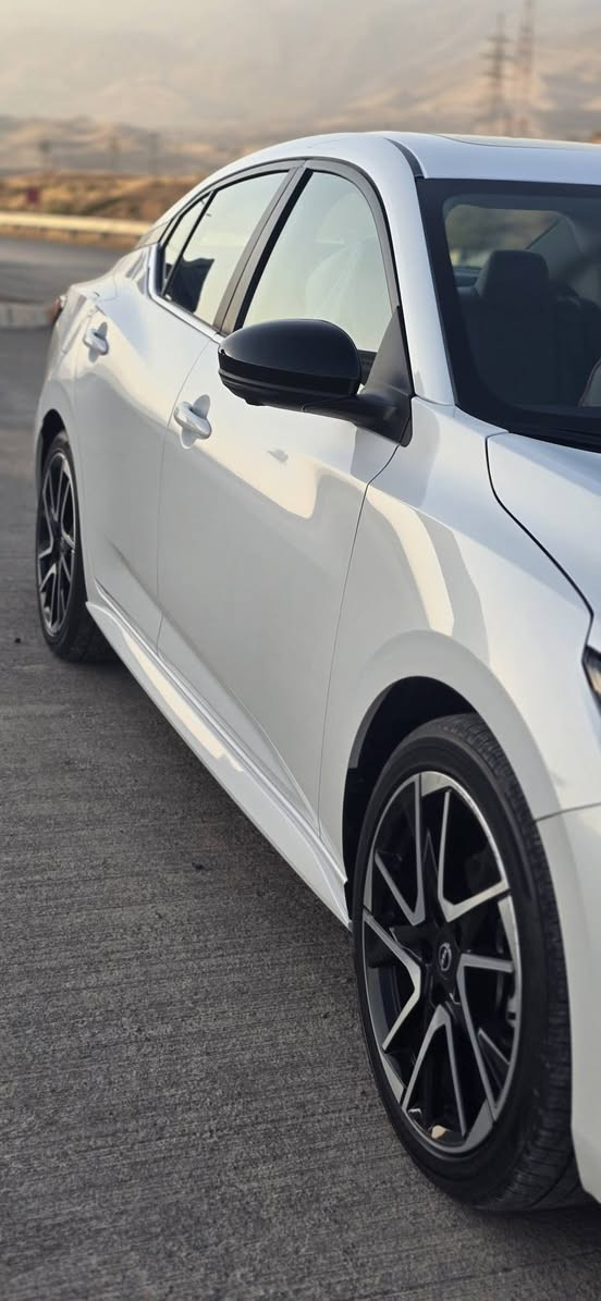 نیسان سێترا 2024 sr سلاید سپی
17 هەزار ڕۆیشتوە ڕەقەم هەولێرە تەنها قەپاغ سندروق بۆیاغە بێ داخیلی بێ ئێڕباگ 
هی مالی خۆمە 
هەموشتێکی بەشەرتە فول مواسەفاتەو تەناەت قنج و قۆپ و شوێن بەردیشی بەشەر بۆ نرخ پەیوەنڕی بکە 
***********
***********
