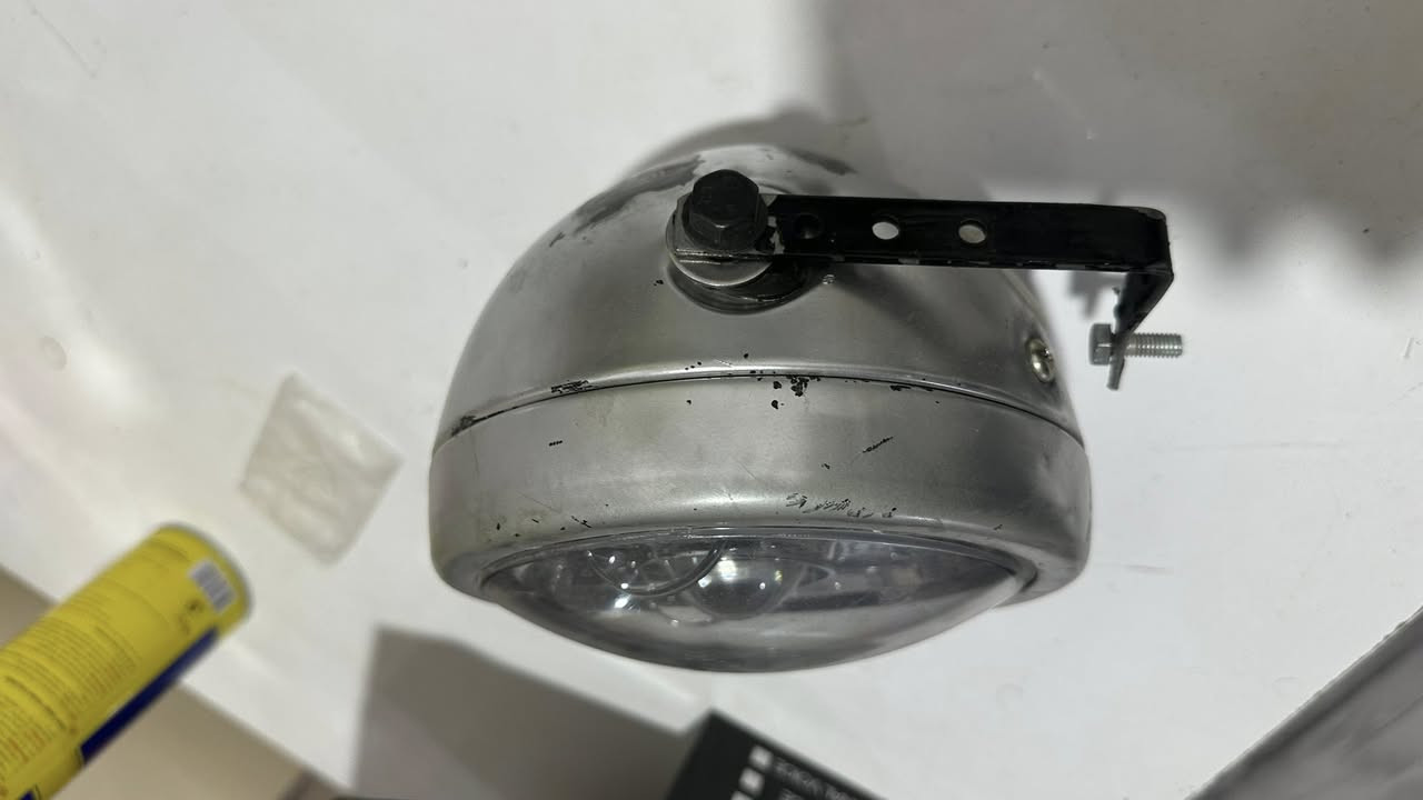 سلام عليكم عدسه زينون للكلاسك(يرهم سلاشر و ستد) و يرهم بطح هم 
قياس 5.75inch 
سعره 45 الالف 
مكاني كركوك متوفر توصيل 
***********
