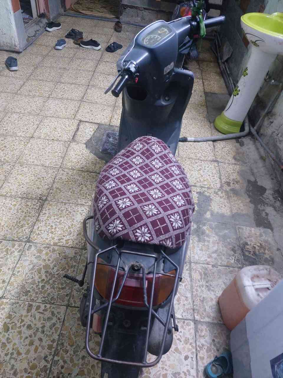 السلام عليكم دراجه للبيع دراجه نقصها بس سله سعرها 200وبيه مجال


**إذا كنت صاحب هذا الإعلان وتريد حذفه لأي سبب، رجاءا أرسل رسالة إلى الدعم الفني**