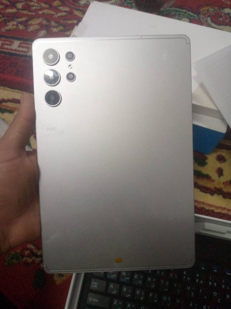 ايابد للبيع ذاكرته تيرا رامه 16 لمسه حلو الجهاز 
ملحقاته كيبورد قلم شاحنه لزكه وكفر للايباد 
السعر 120 مستعجل للبيع رقم هاتف *********** النجف, العراق
