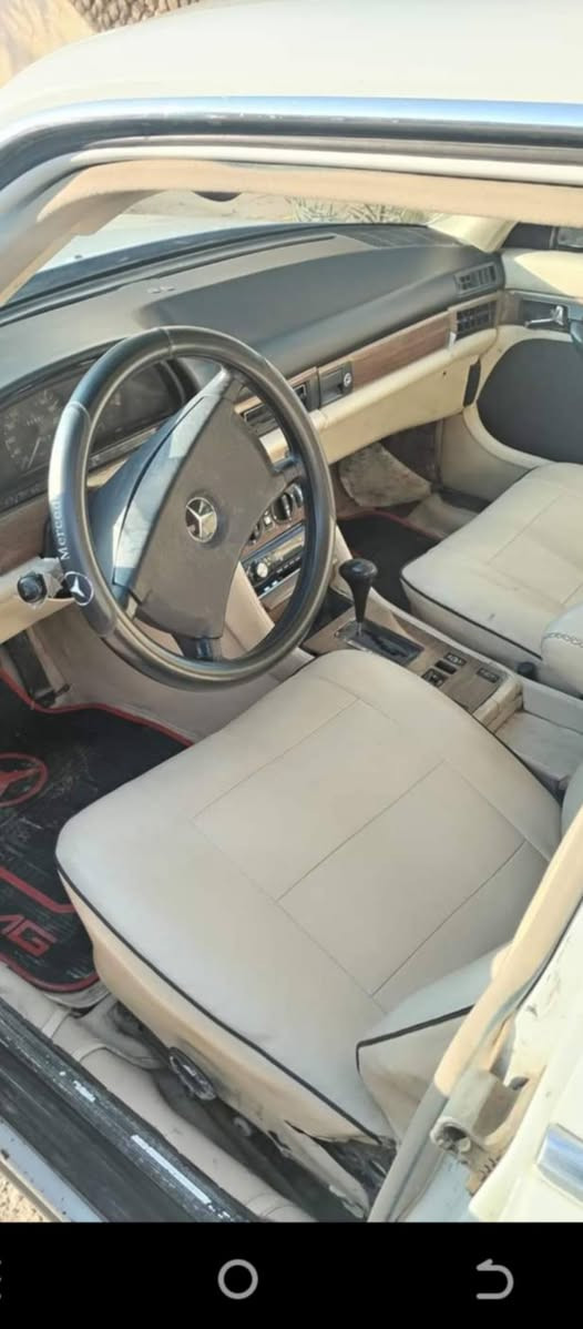 السلام عليكم
مارسيدس جامبو باب قصير موديل 88 رقم انكليزي بسمي تحويل مباشر محرك بطه 3000 تبريد شغال صدر خلفي امامي جديد تخم تاير قواعد دبلات بلاد عنوان واسط مركز مدينه سعر 50 استفسار اكثر اتصل على رقم ***********
