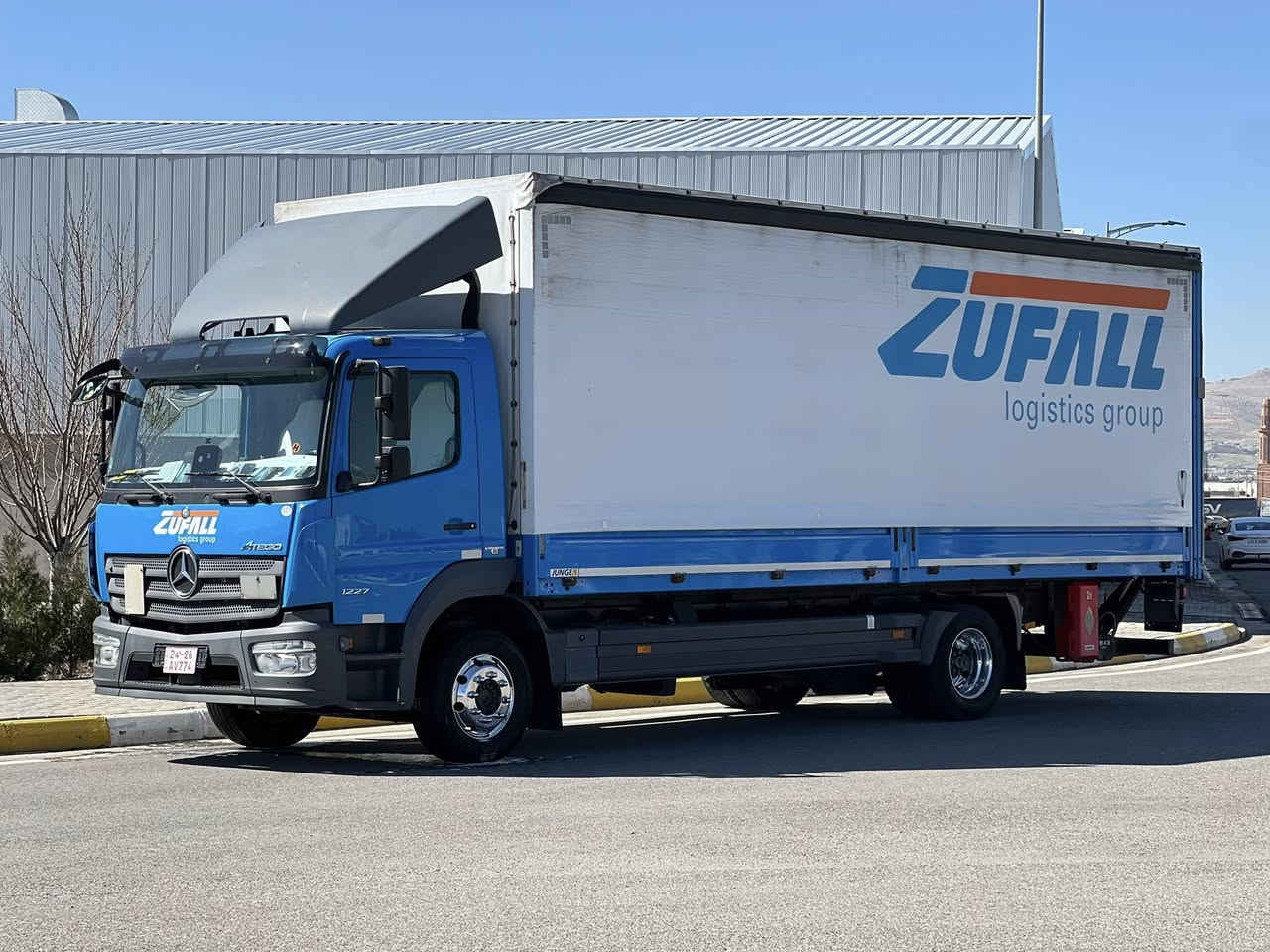 البيع أتيكؤ
موديل/٢٠١٨
حجم/١٢٢٧
ماشية/٣١٣٠٠٠
طولة/٧:٢٥سم
گير/٨نمرئؤتؤماتيك
٢طاقات هاڤ
سلندر/٦
حساس 
كاميرة
تبريد
قفل أكسل
ويلات كروم
مكان سليمانية طريق طاسلوجة معرض ديالي

***********
***********
***********
