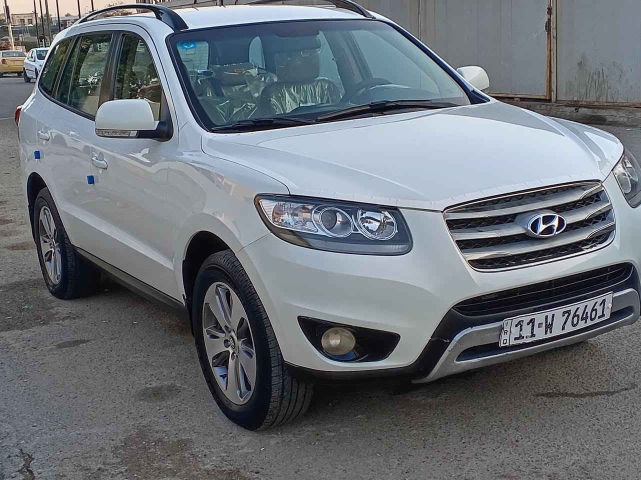 السلام عليكم
البيع سنتافيه استلام الشركه العامه 2012
مكفوله السياره ( لا بارد ولا شخط ولا صبغ حته بلاستك ) 
وضع الزيرو او شركه ماشيه ٧٢ الف حقيقي ع فحص
برغي مامفتوح بيهه شرط 
مواصفات 
كشن كهرباء 
سته سلندر ٣٥٠٠ وضع شركه سبعه راكب ٣ قطع تبريد
داخل لونين صاج وبيجي ثلاجه جكمجه
تحكم استيرن 
وسبعه راكب محد فاتحهن اصلاً وداخل شرط اذه مو نضافه فول مو قبول السياره بمعى الكلامه نضيفه 
مكان بغداد ورقم بغداد الدوالي ١١
رقم الاتواصل ع رقم وتدلل***********
