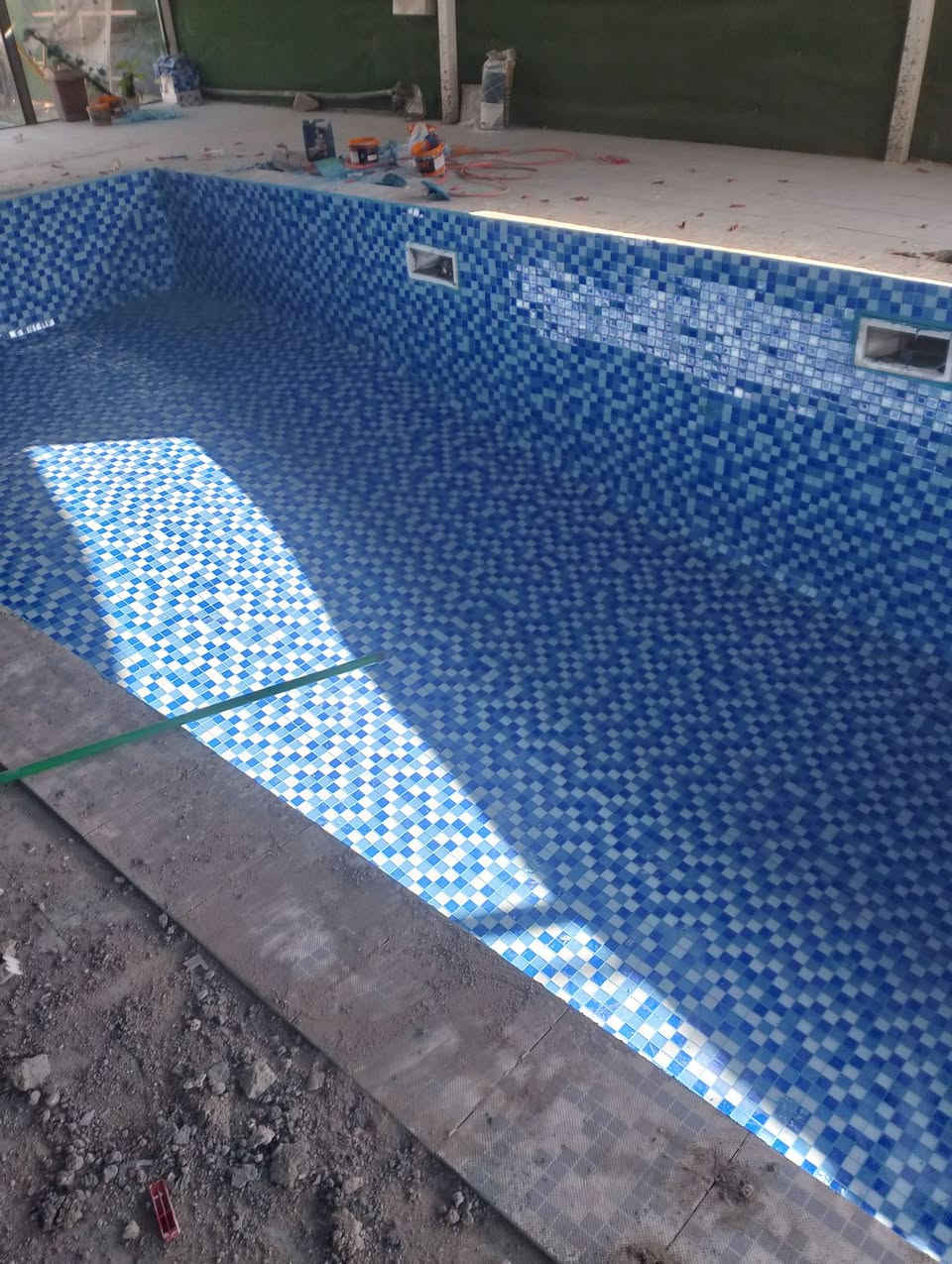 خلفه سيراميك مصري درجة اولى الرقم بي وتس ***********
